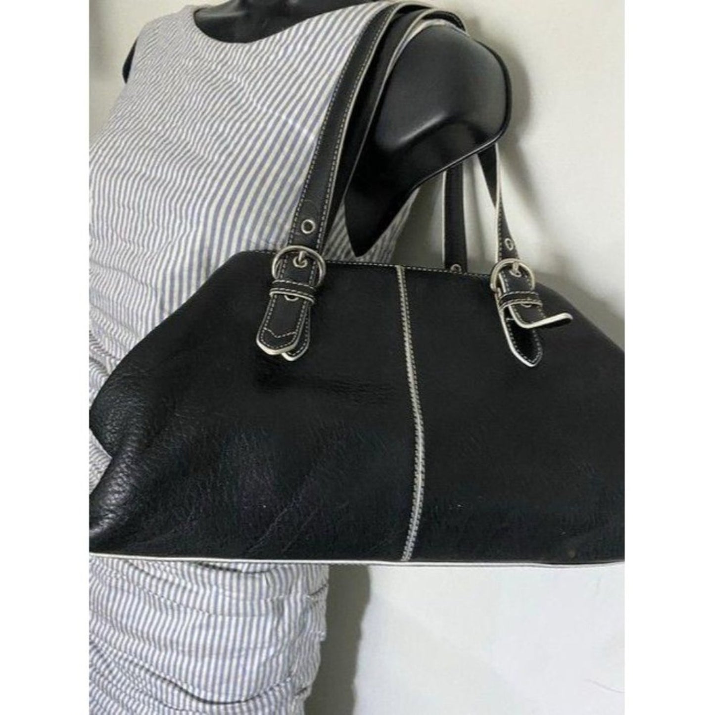 Cole Haan black leather shoulder bag