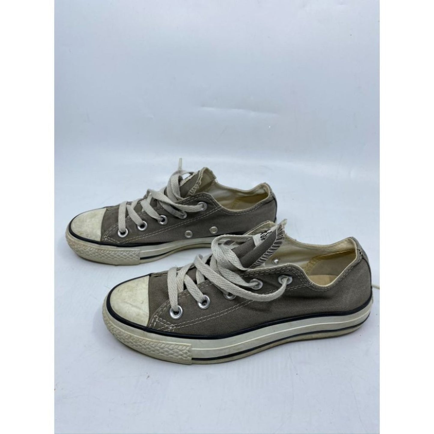 CONVERSE Sneakers White Gray Mens Size 4 Womens 6