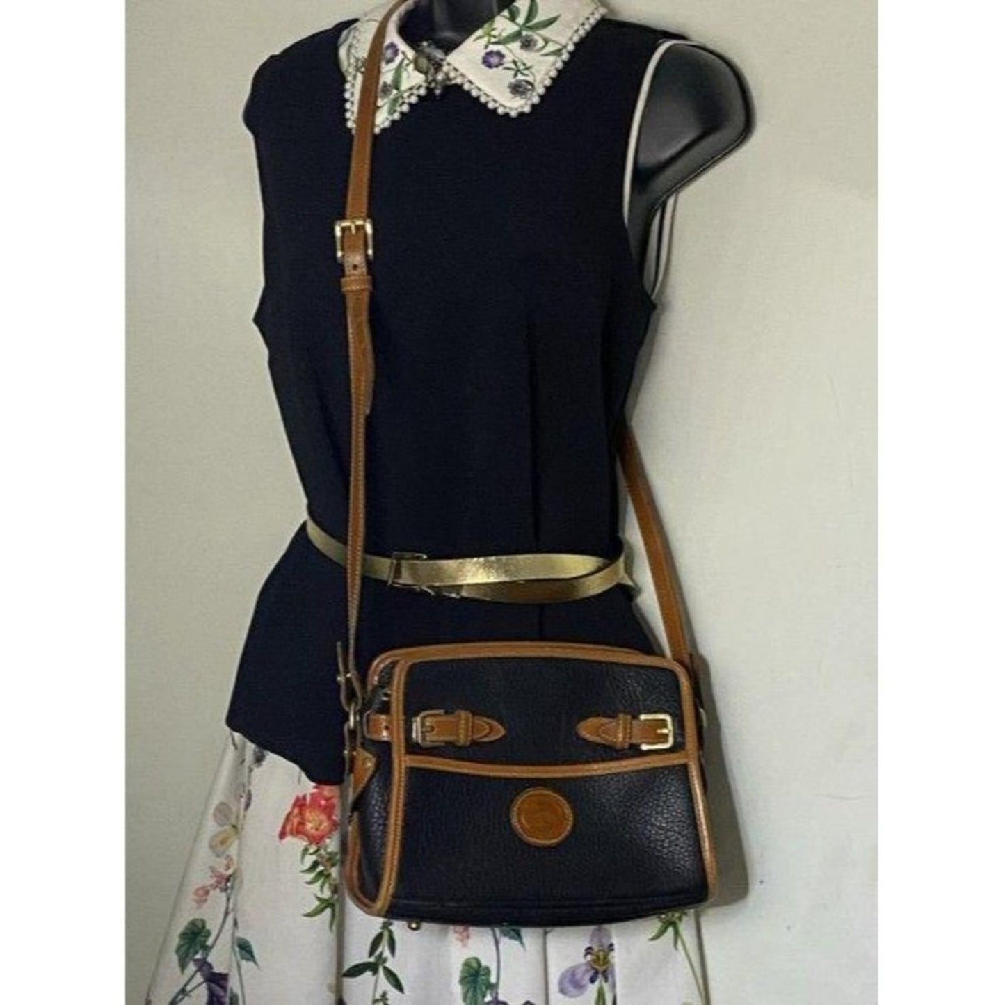 dooney and bourke vintage classic brown black leat