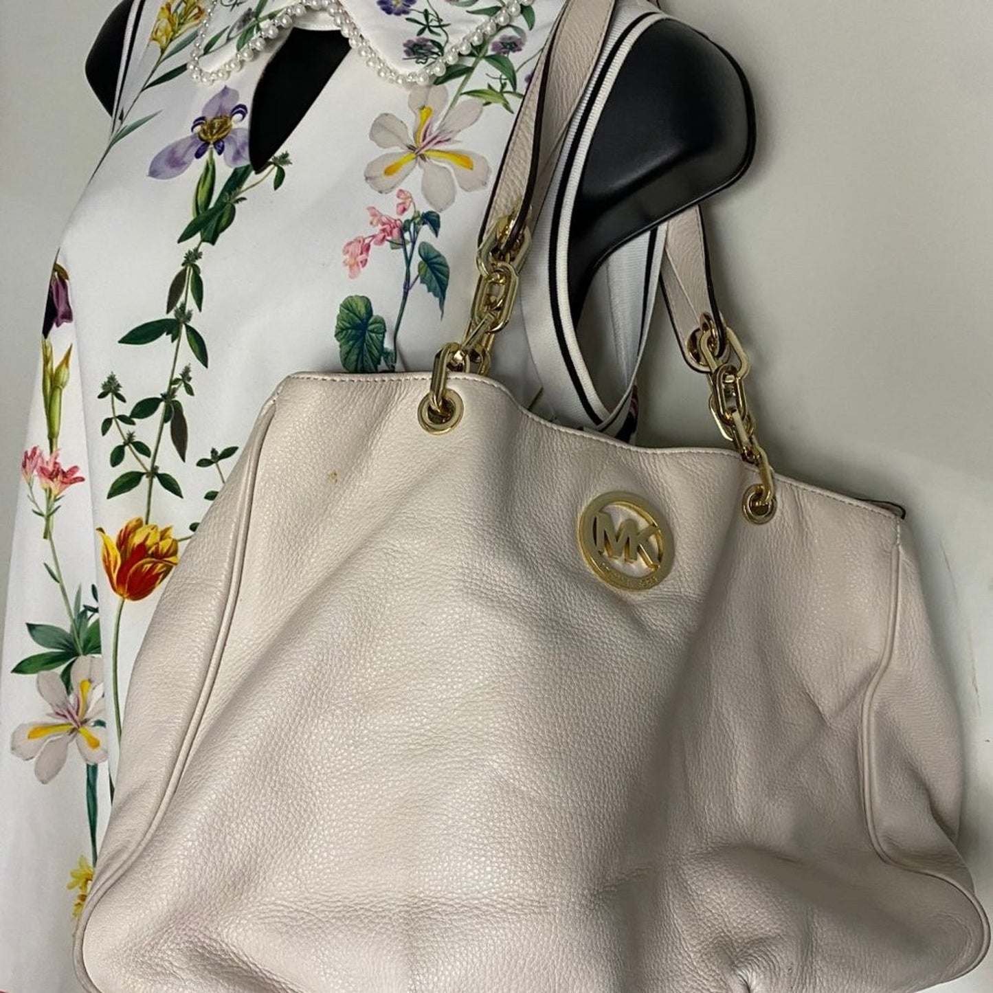 Michael Kors White large leather shoulder bag