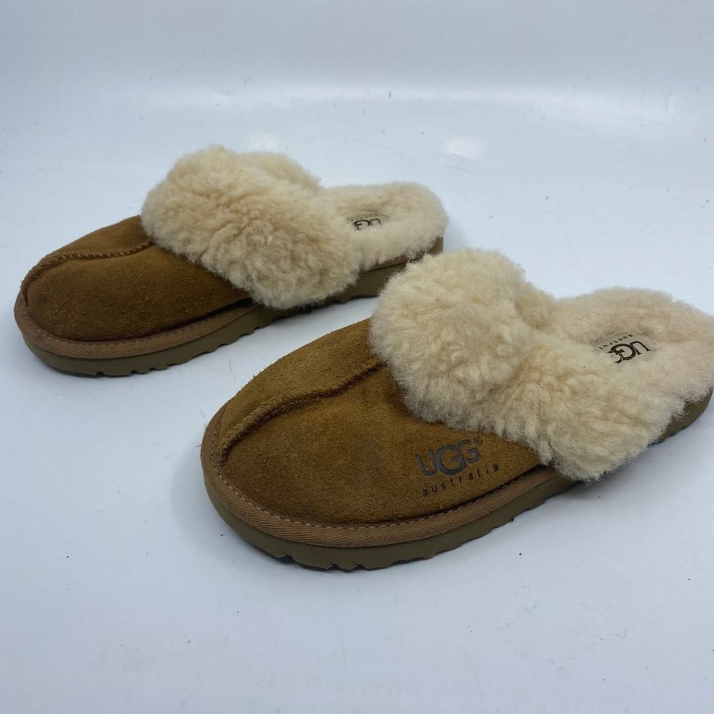 NWOT!  UGG Brown Slipons Size: US 2
