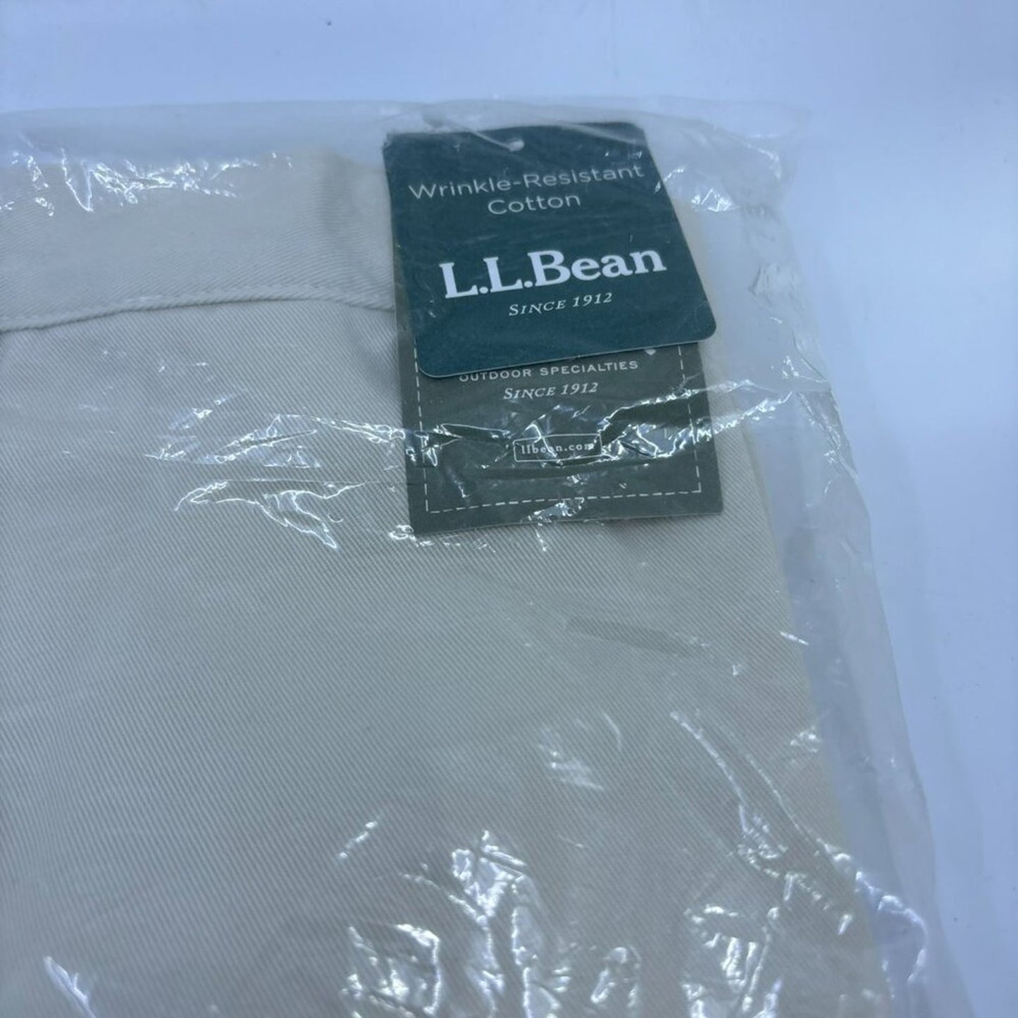 L.L. Bean Chinos 40W
