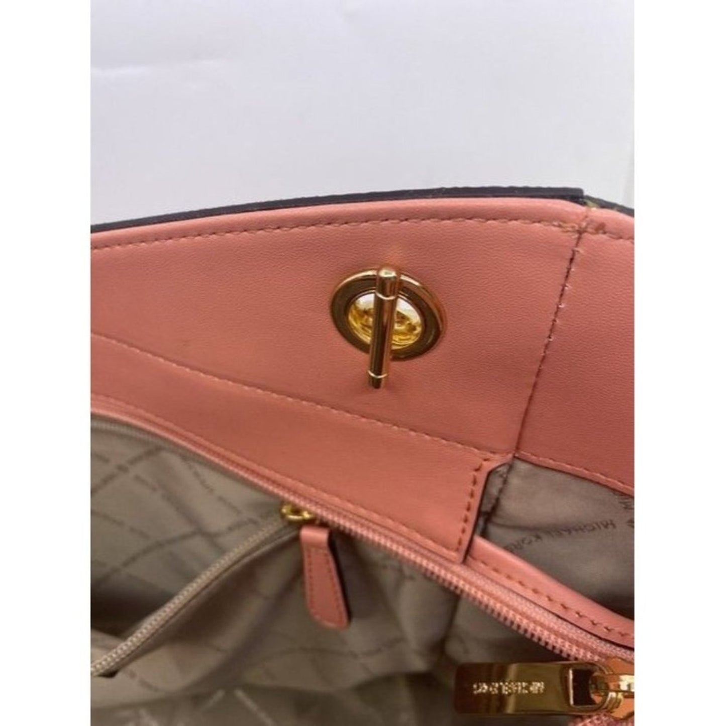 Michael Kors Jet Set Large Color Blcok Logo Coated Canvas Shoulder Bag