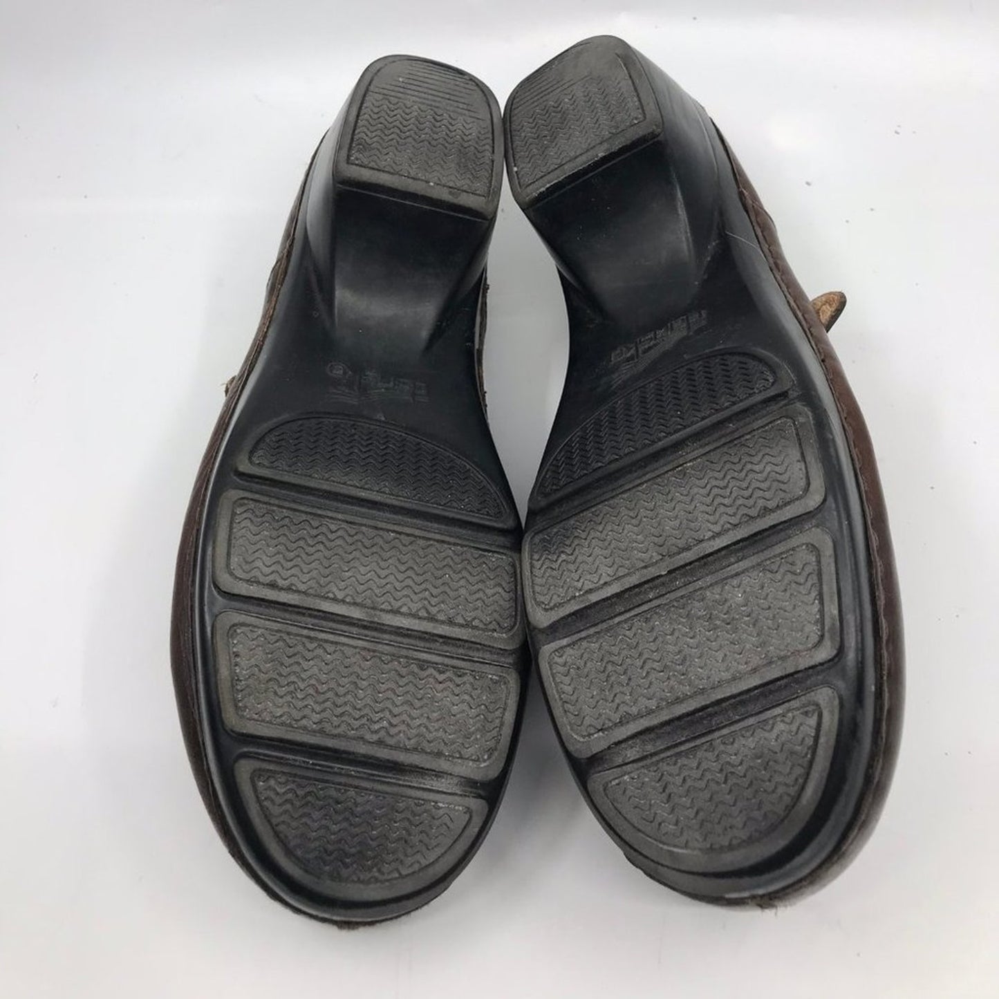 Dansko Dark Brown Unisex Clogs Size: EU 40