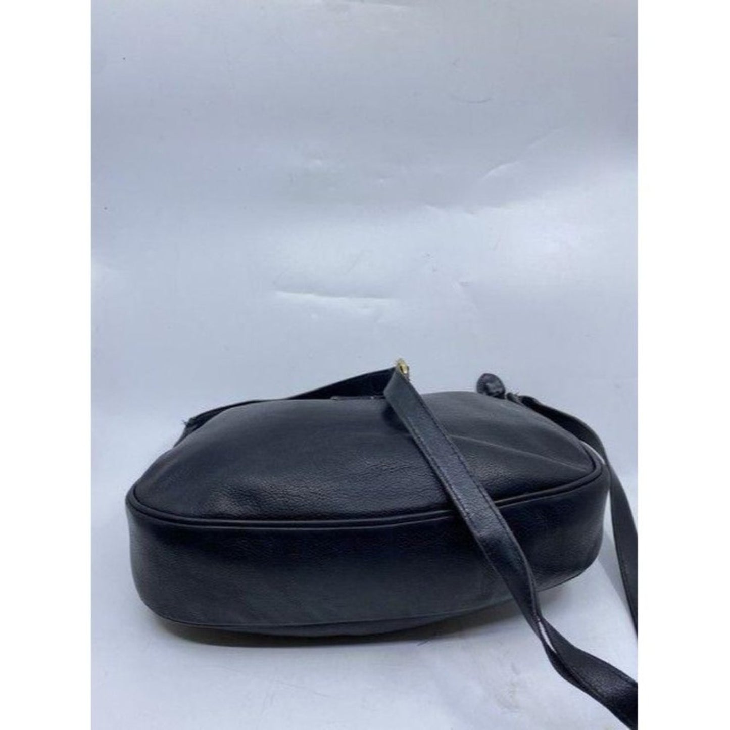 gucci vintage shoulder black leather cross body ba