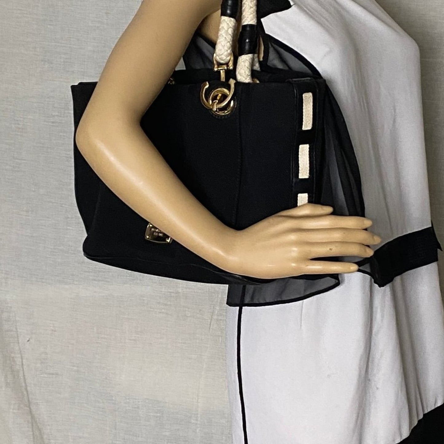 Michael Kors M Size Black Interwoven Shoulder Bag