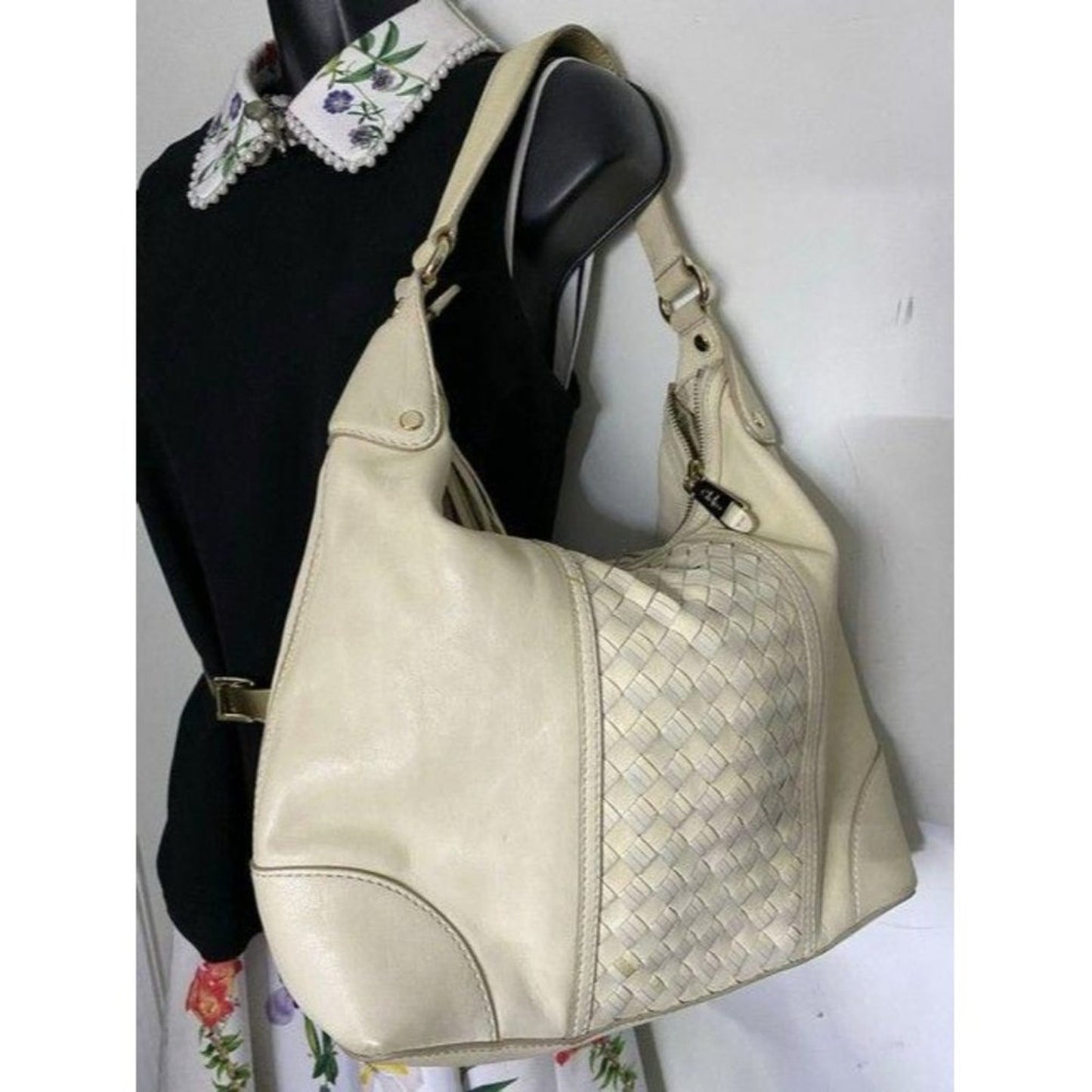 cole haan xl cream leather shoulder bag