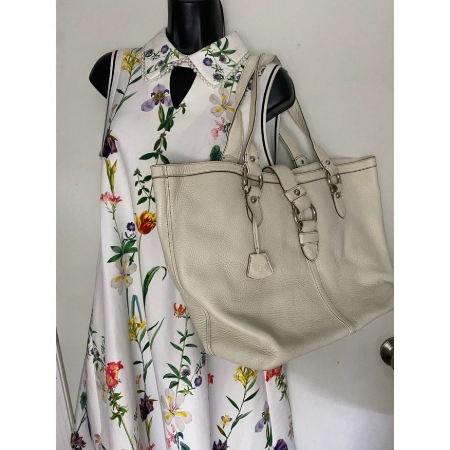 Banana Republic White Large Leather Tote Bag