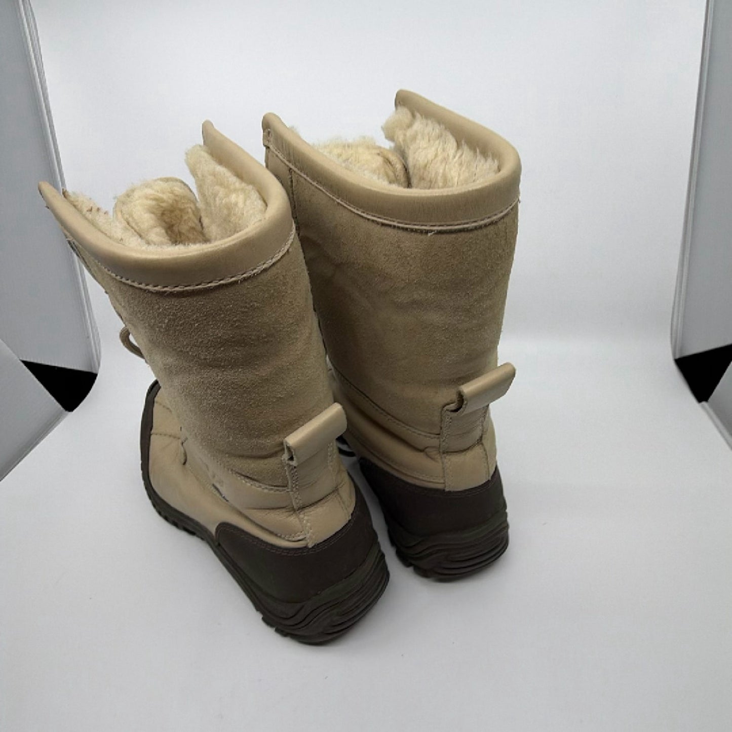 UGG Adirondack II Beige Leather Shearling Boot Size 8