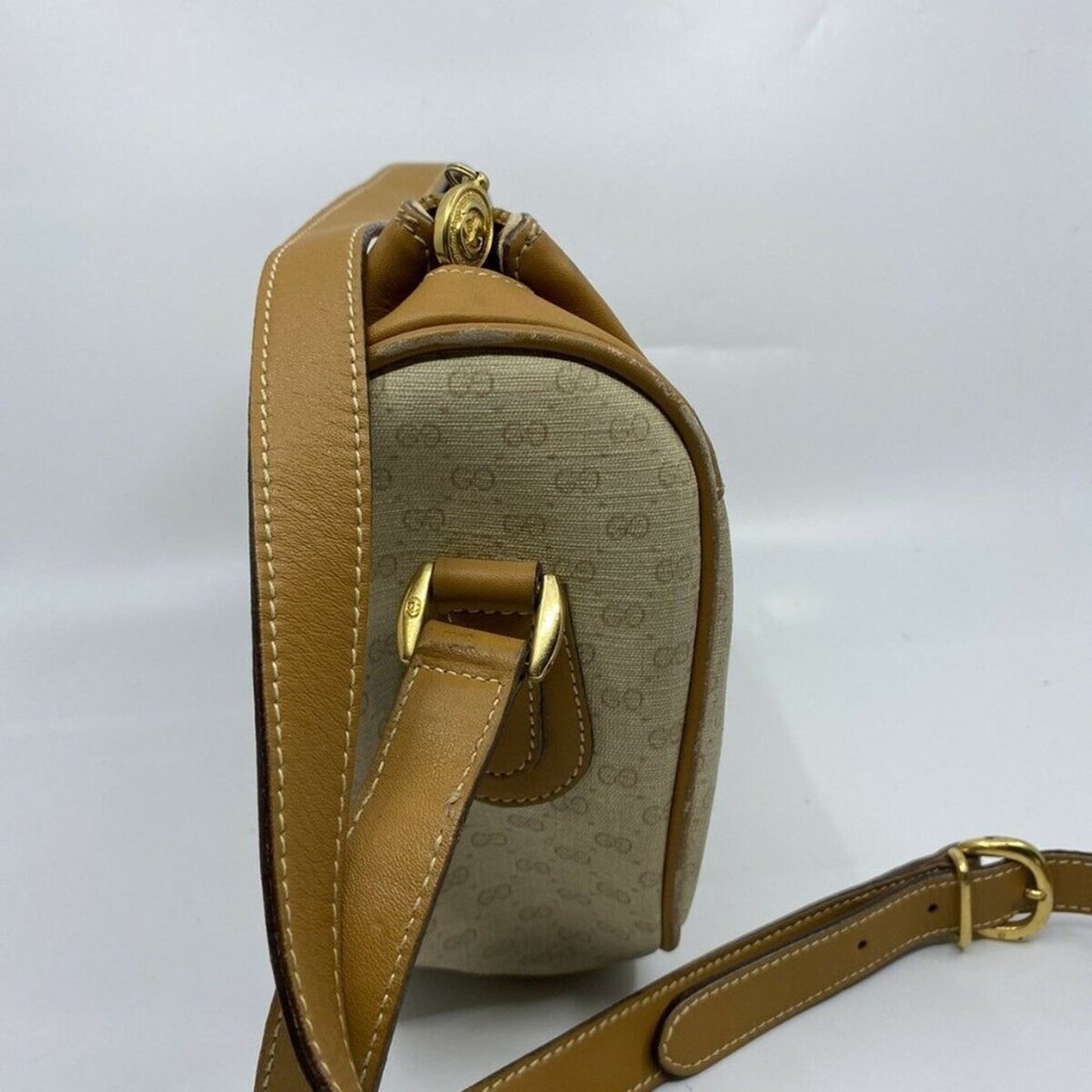 GUCCI Vintage Beige Coated Canvas/ Leather Crossbo