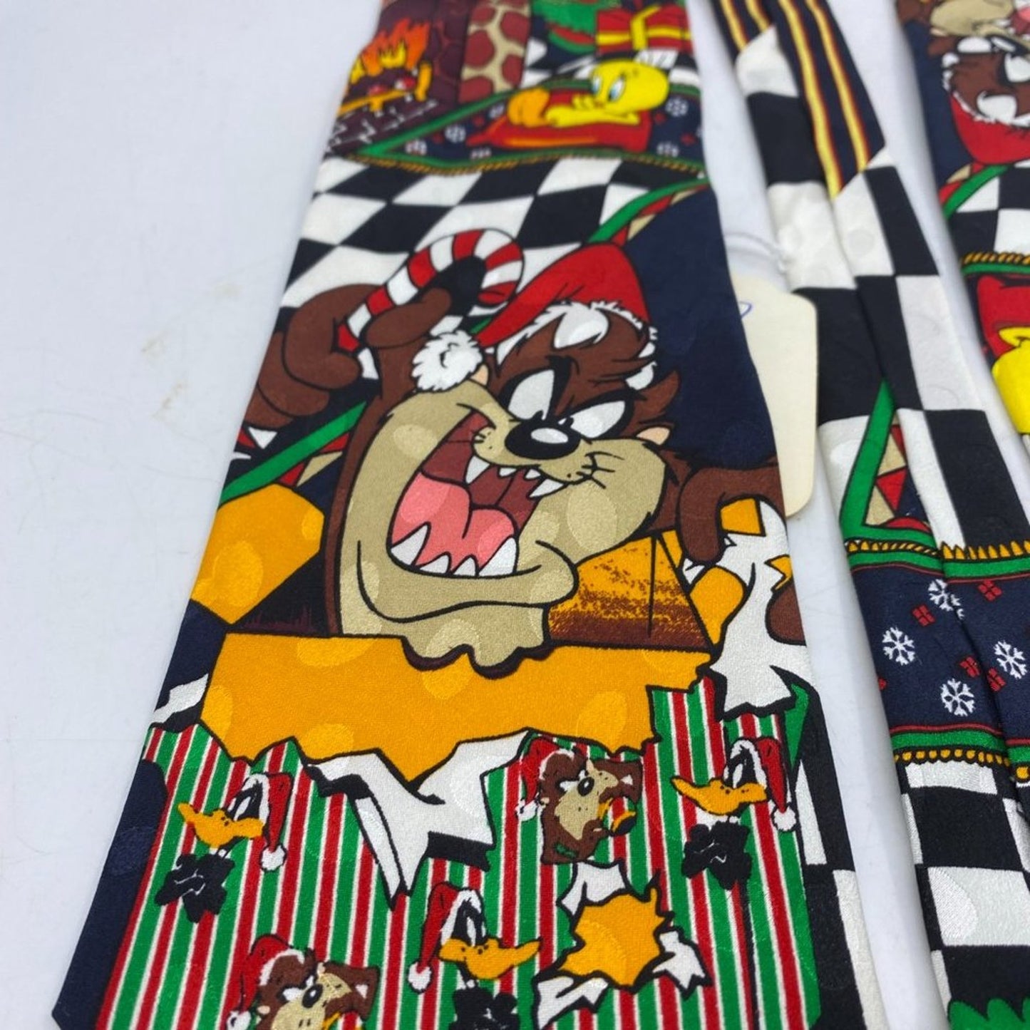 Looney Tunes Mania Christmas Tie