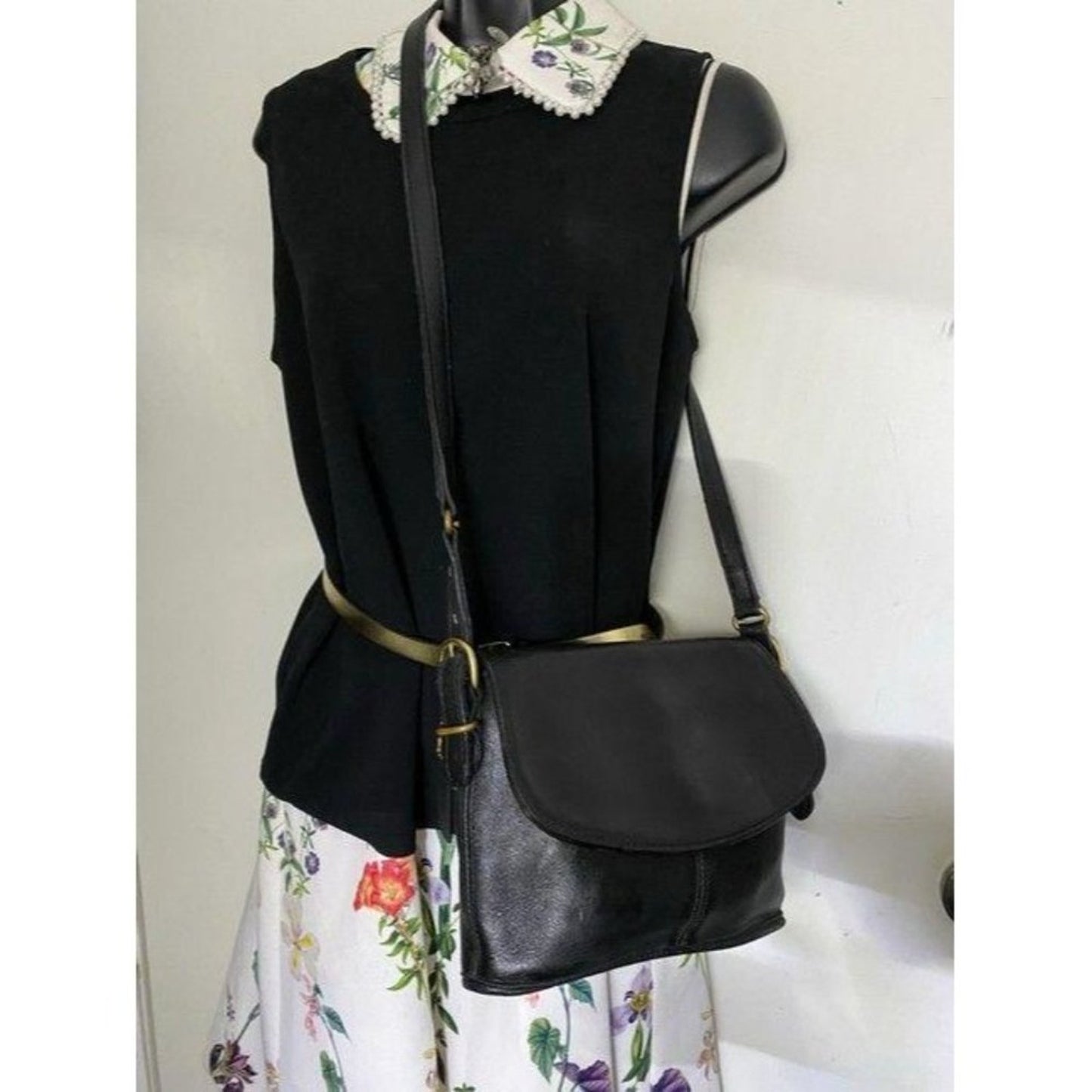 coach vintage black leather cross body bag