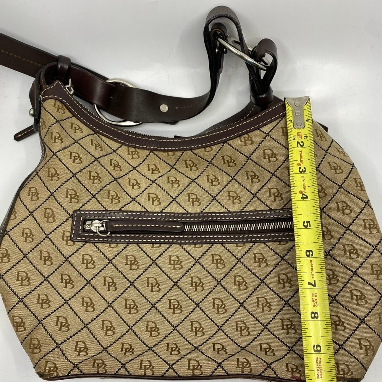 DOONEY & BOURKE Medium Brown Shoulder Bag