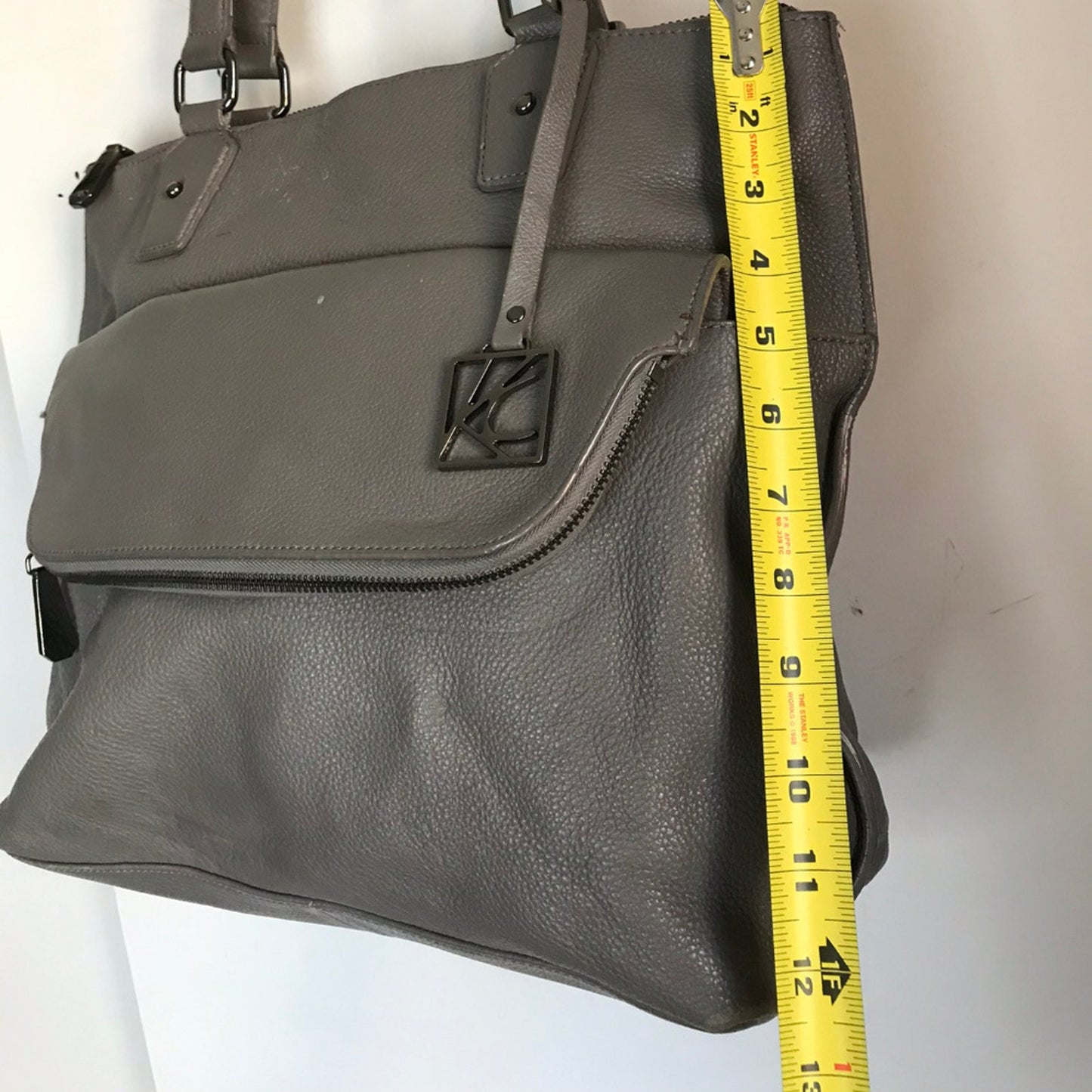 Kenneth Cole Gray leather Handbag MSRP $170