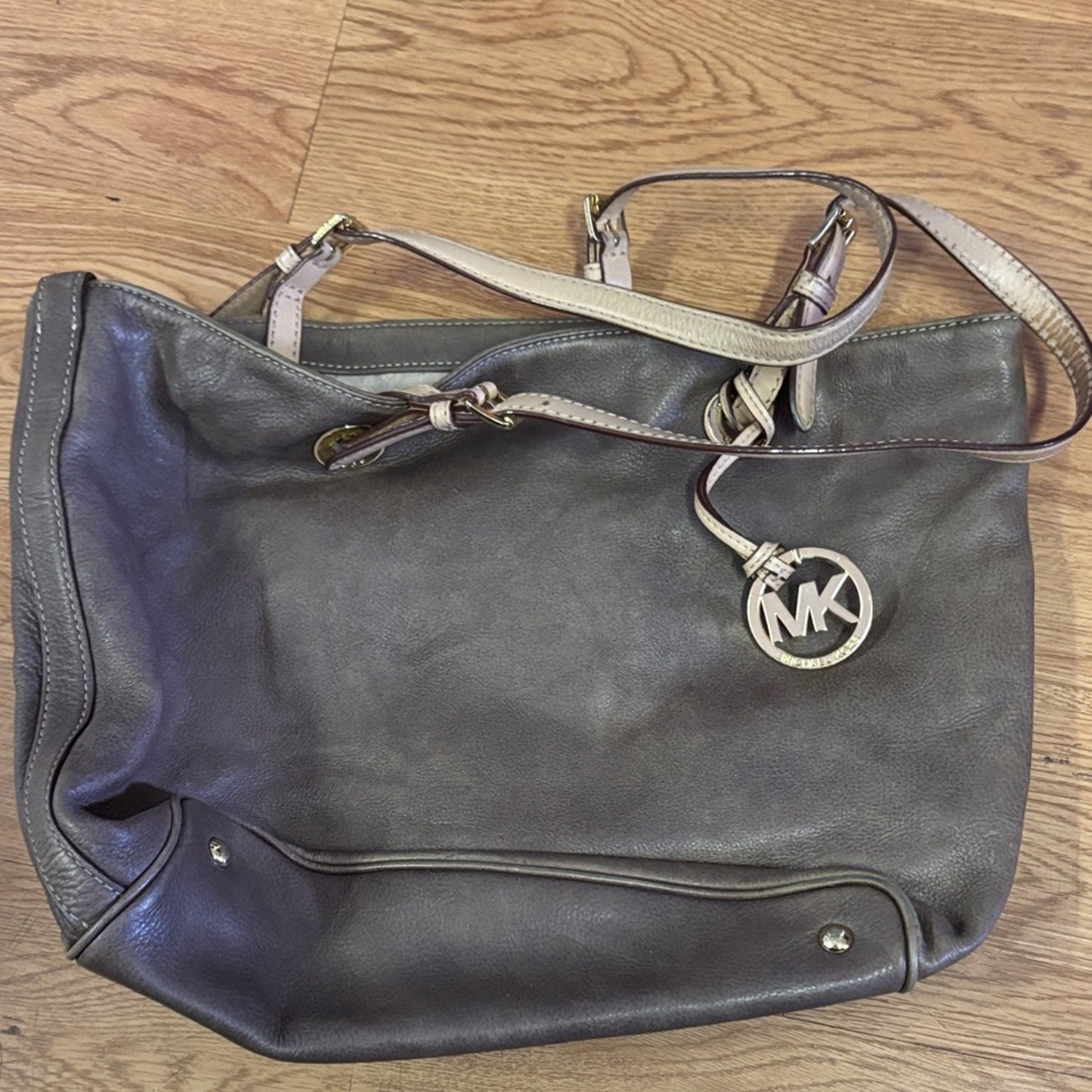Michael Kors Gray Leather Shoulder Bag