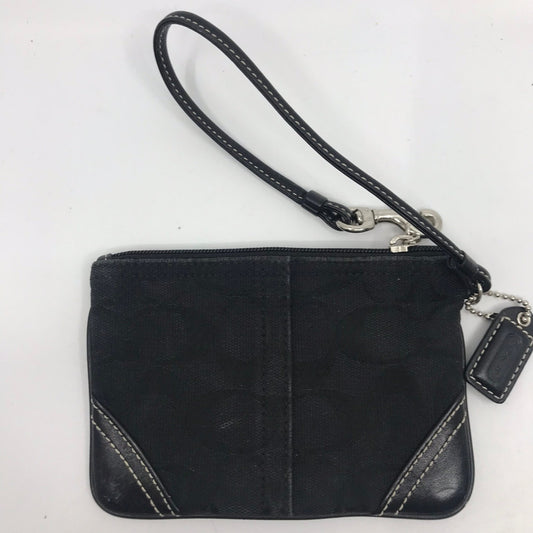 COACH Black Jacquard Design Wristlet