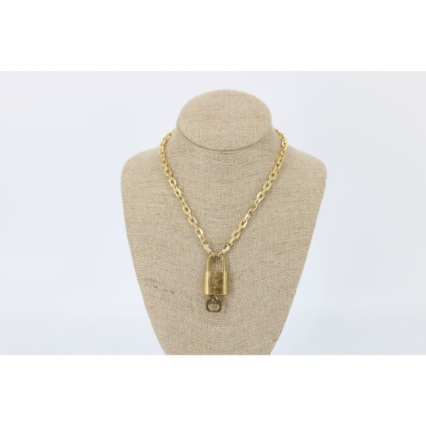 AUTHENTIC Louis Vuitton Lock and Key w 17 3/4 Gold Cable Second Hand Nec…