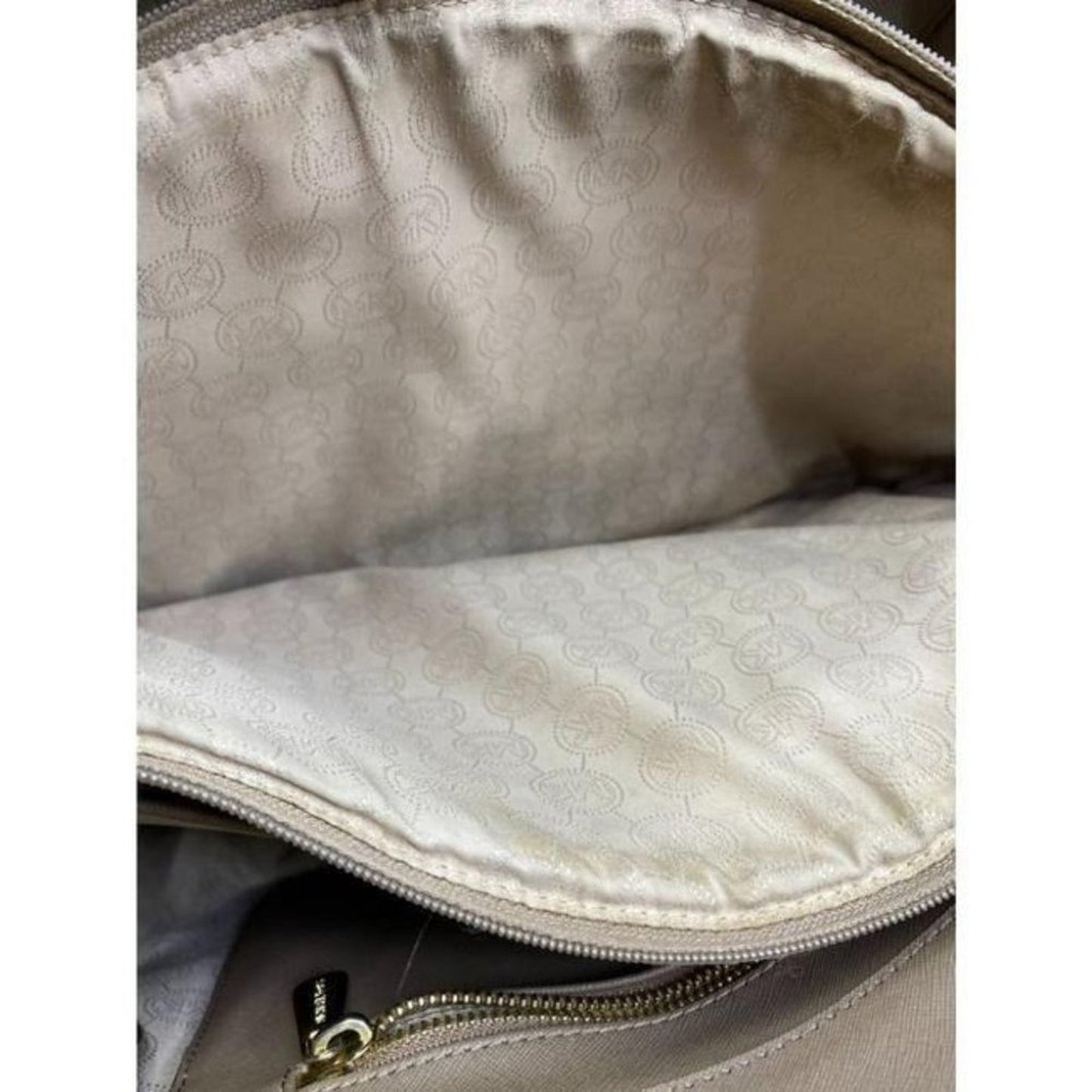 MICHAEL KORS Tan Saffiano Leather Jet Set Tote Bag