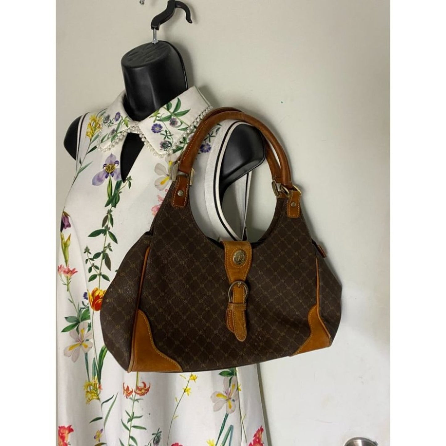 Vintage Rioni Brown Handbag