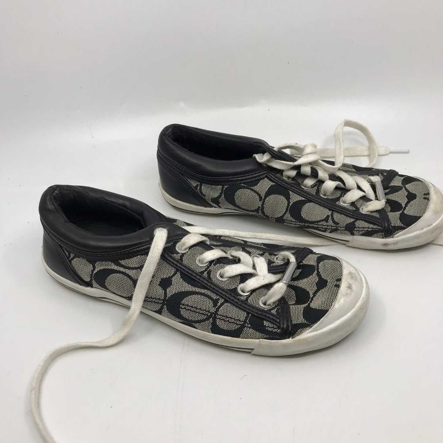 Coach lace up shoes Size: 7.5B