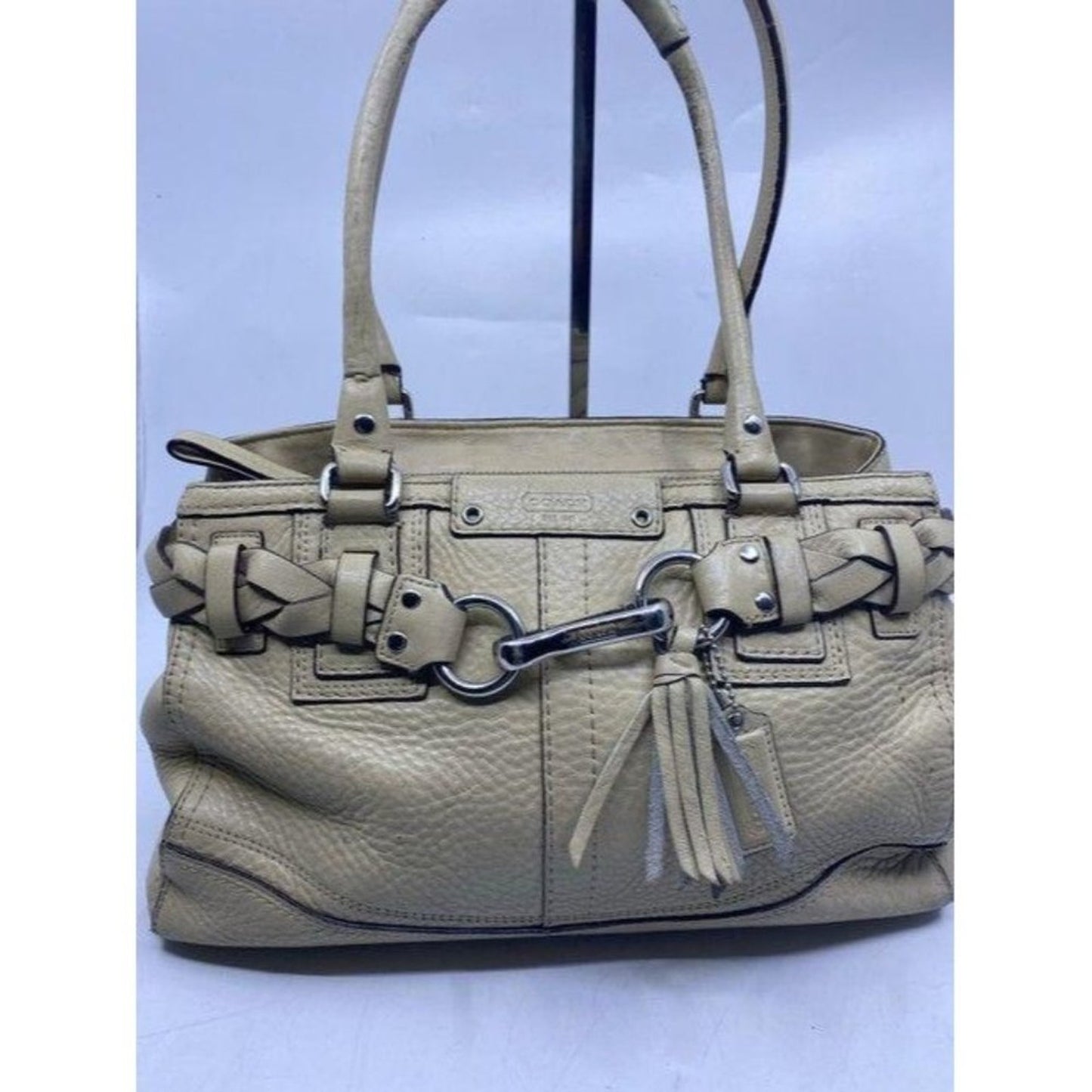 coach medium beige leather shoulder bag
