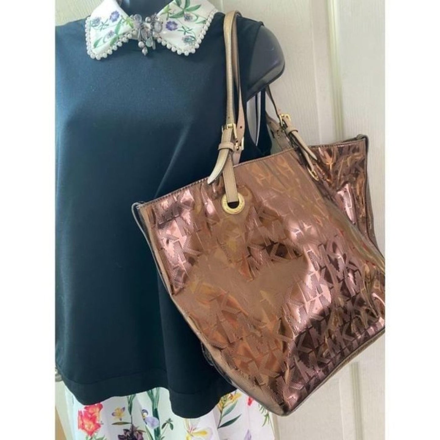 michael kors large brown patent leather shoulder b