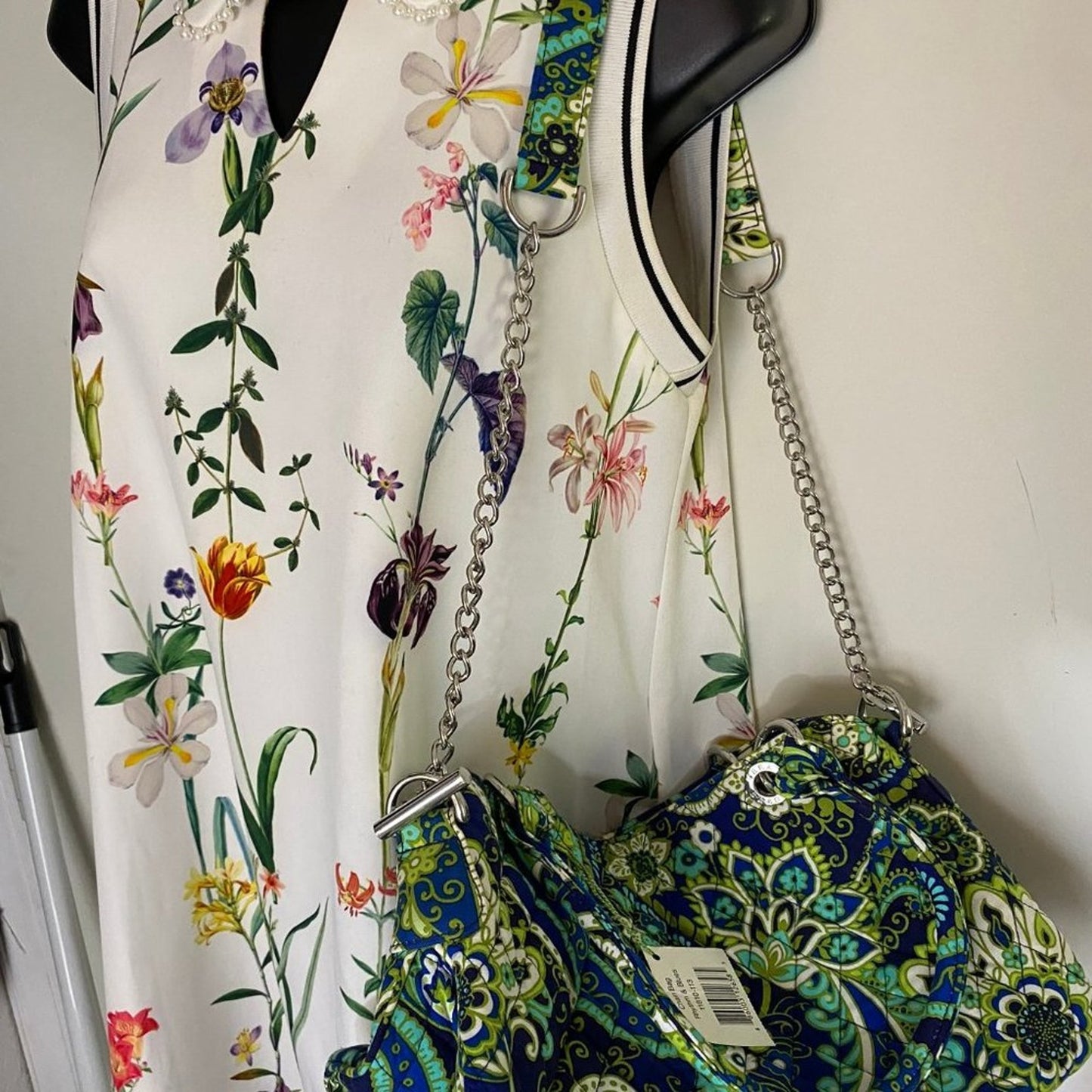 NWT!  Vera Bradley Chain Bag Rhythm & Blues