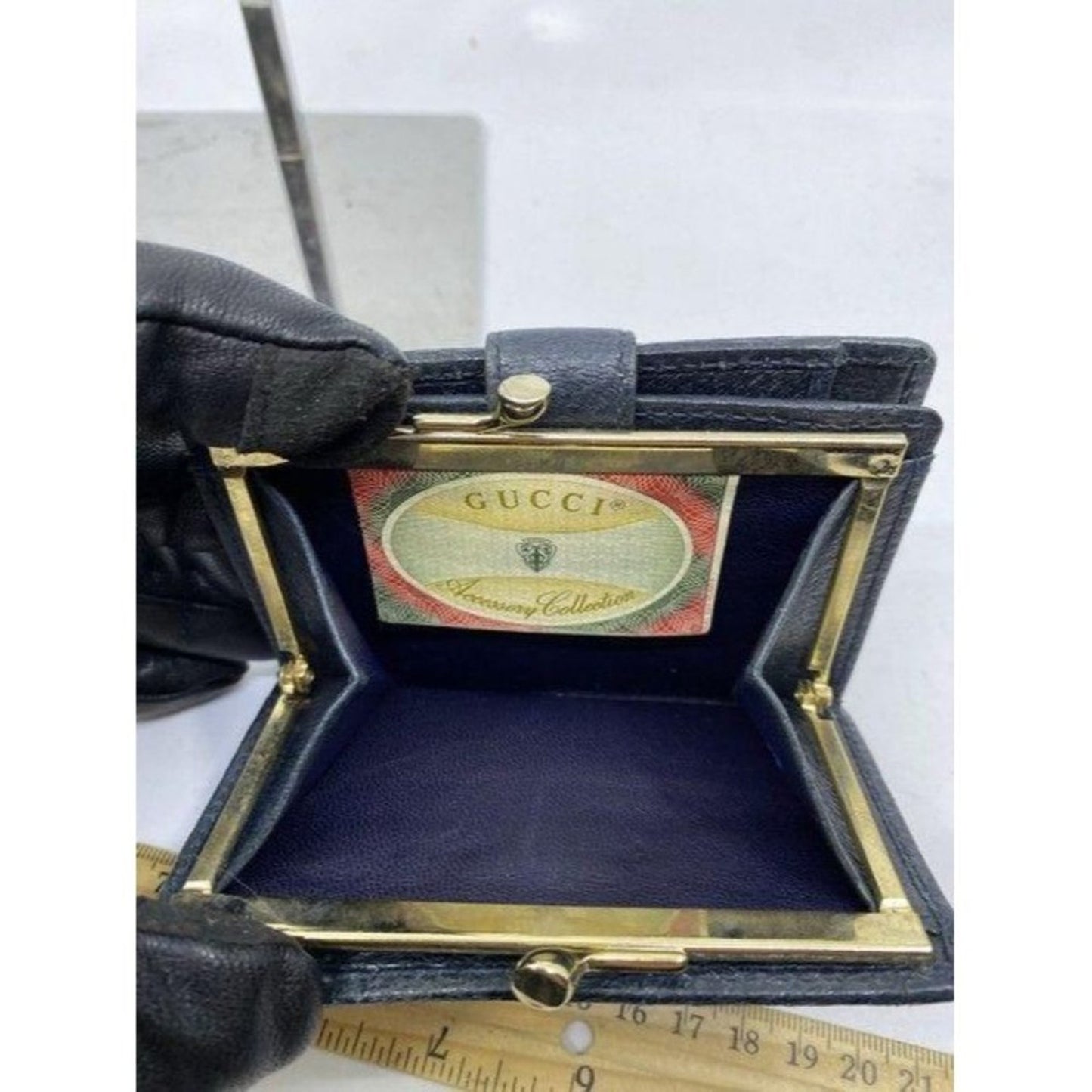 gucci black rare vintage change and id holder wall