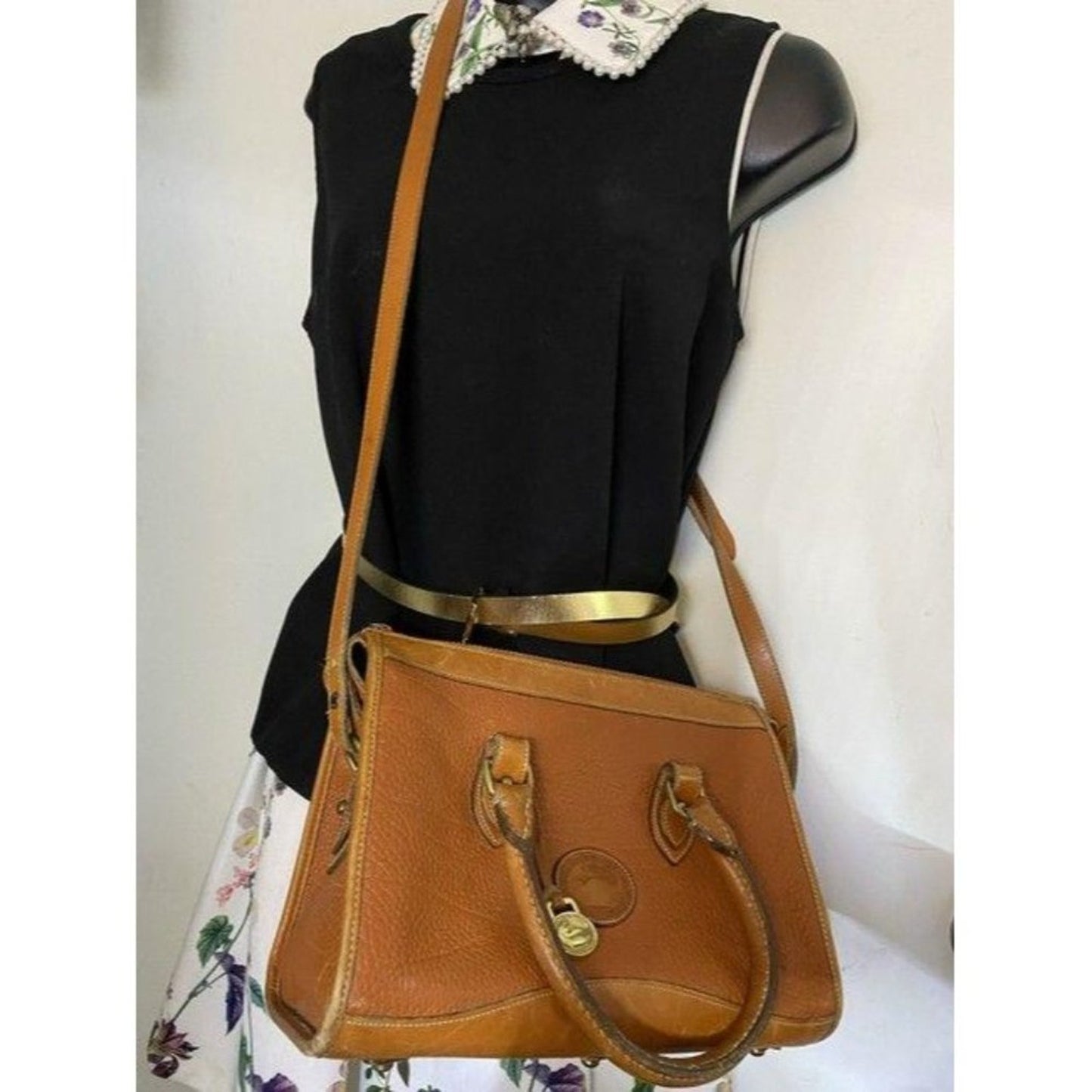 dooney and bourke vintage classic brown leather cr