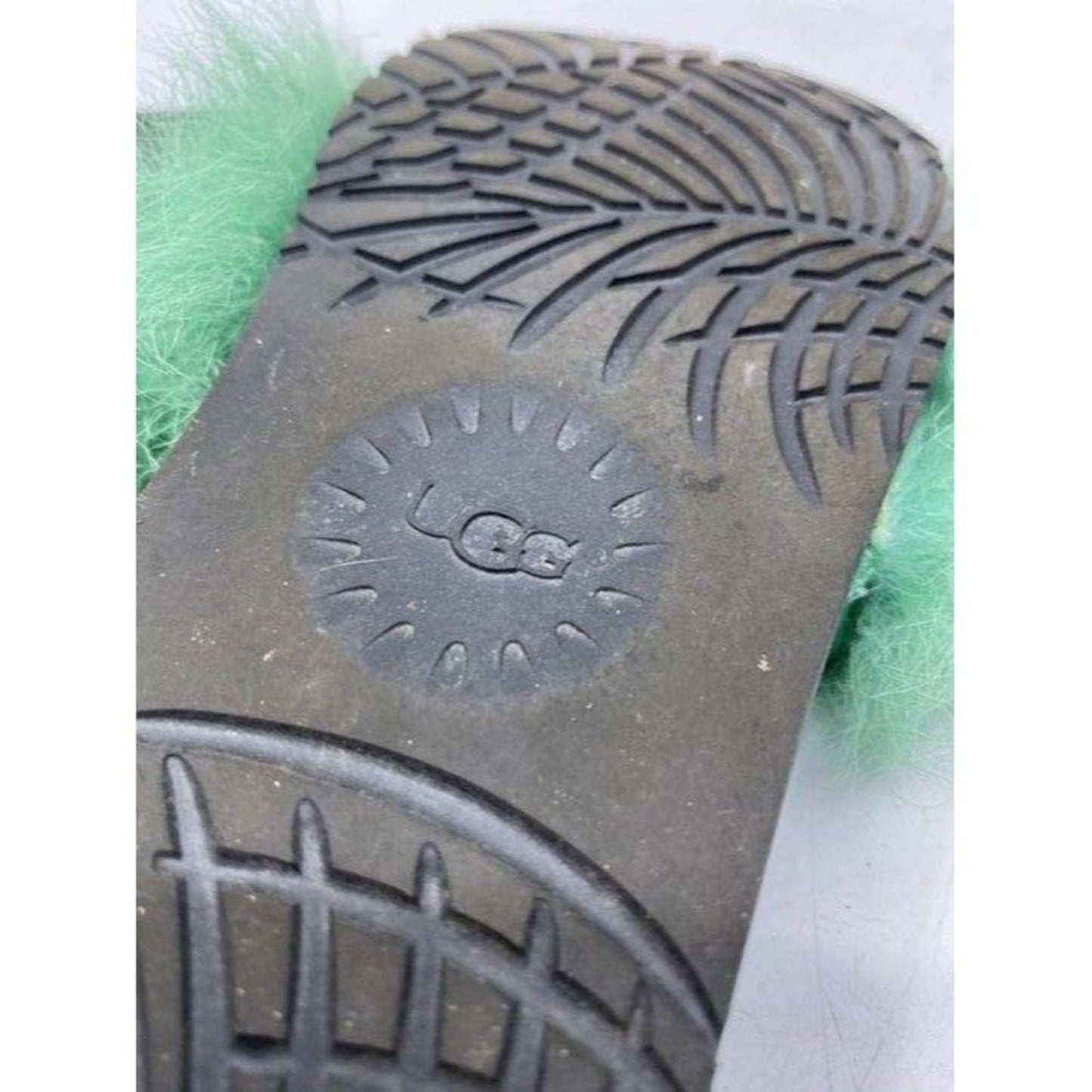 Ugg Australia Green Super Cute Puffed Sandals Size
