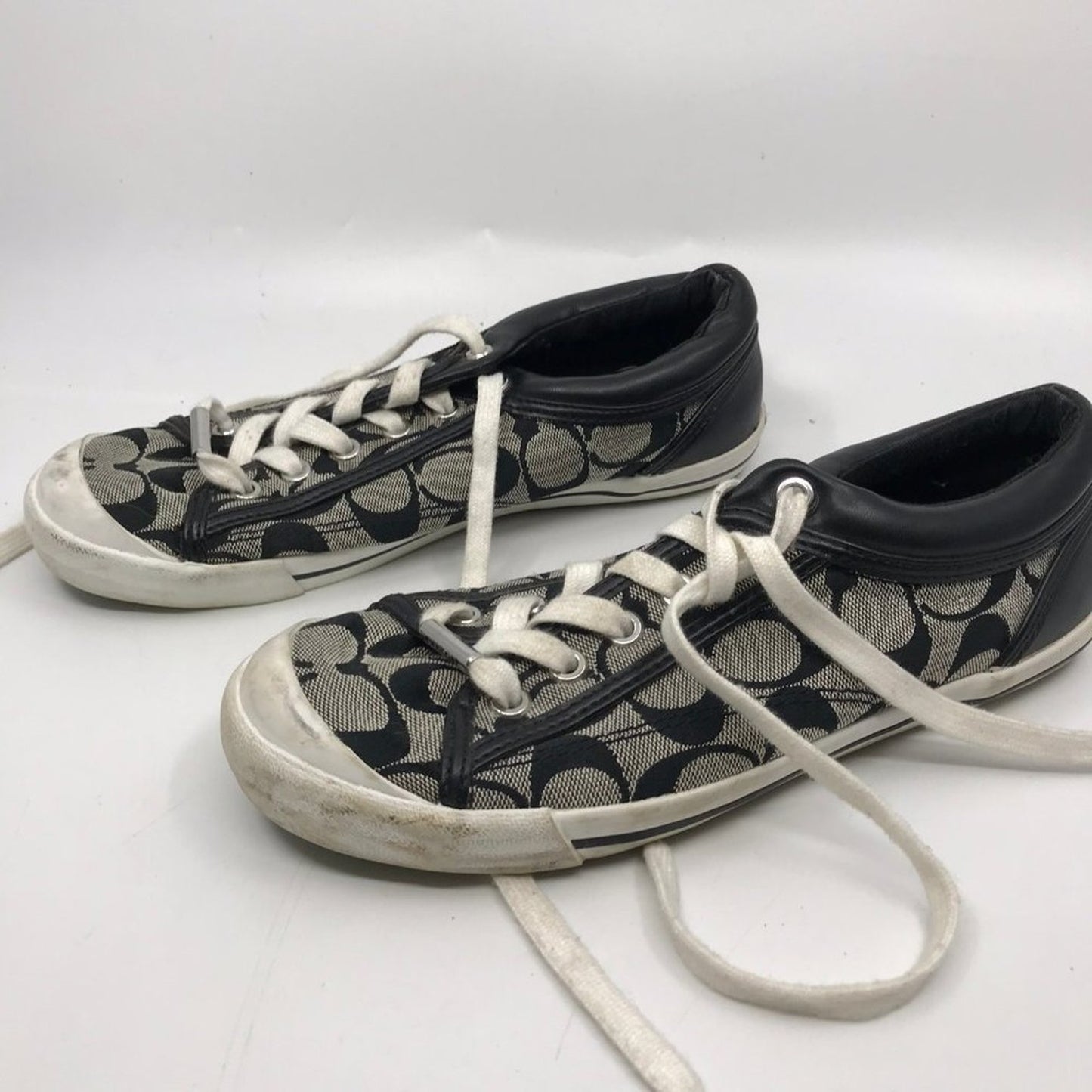 Coach lace up shoes Size: 7.5B