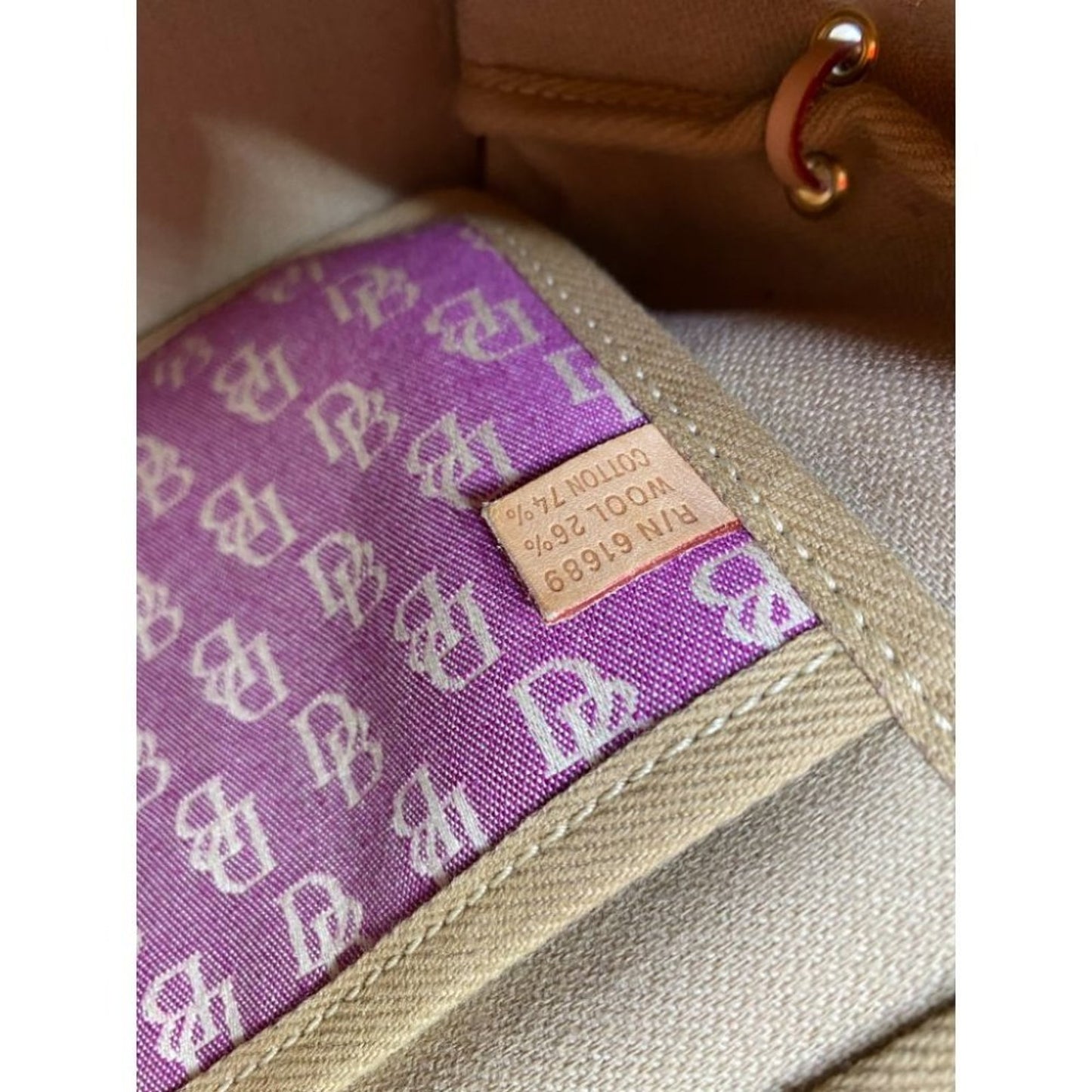 DOONEY & BOURKE Purple White Tan Tote Crossbodybag