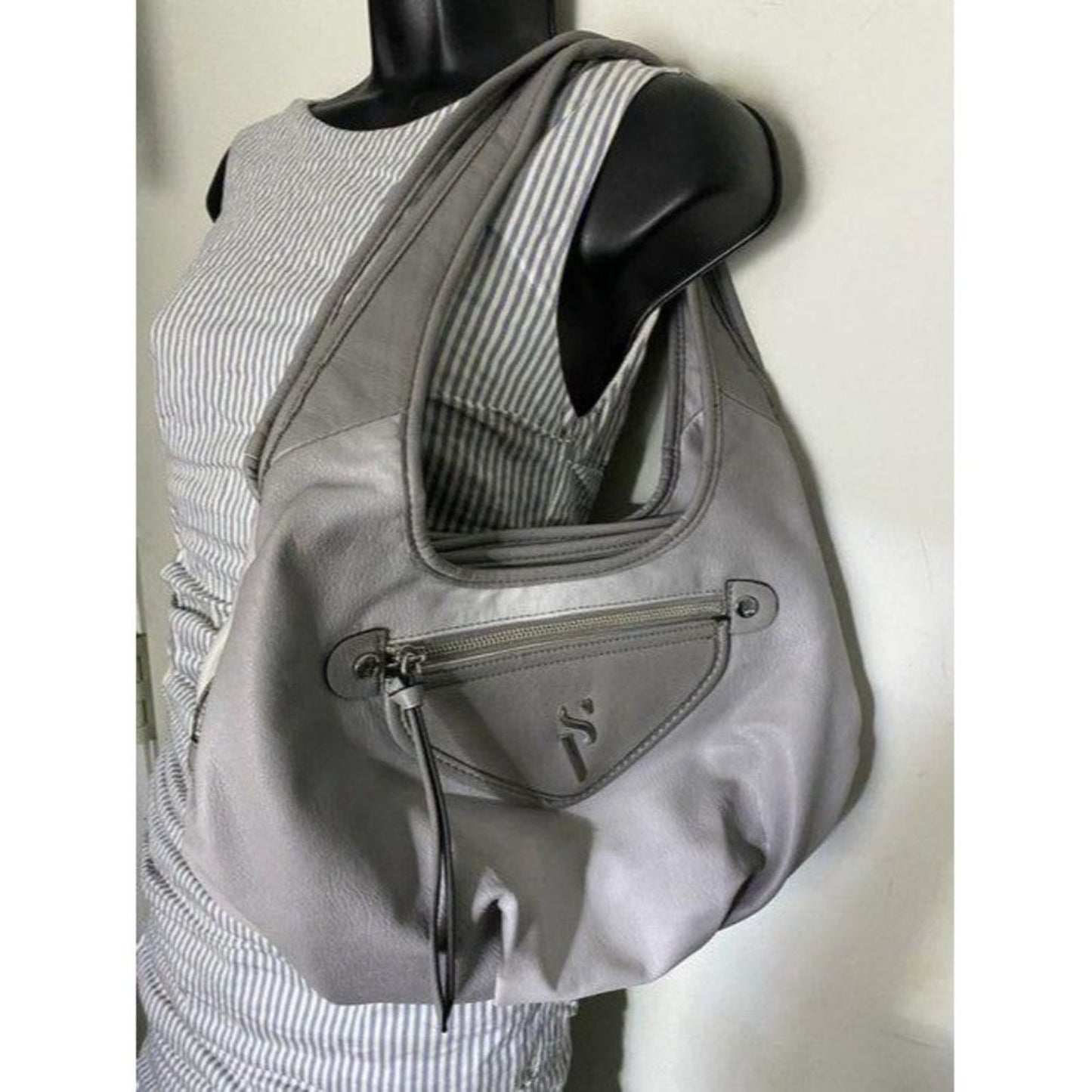Simply Vera Vera Wang off white faux leather shoul
