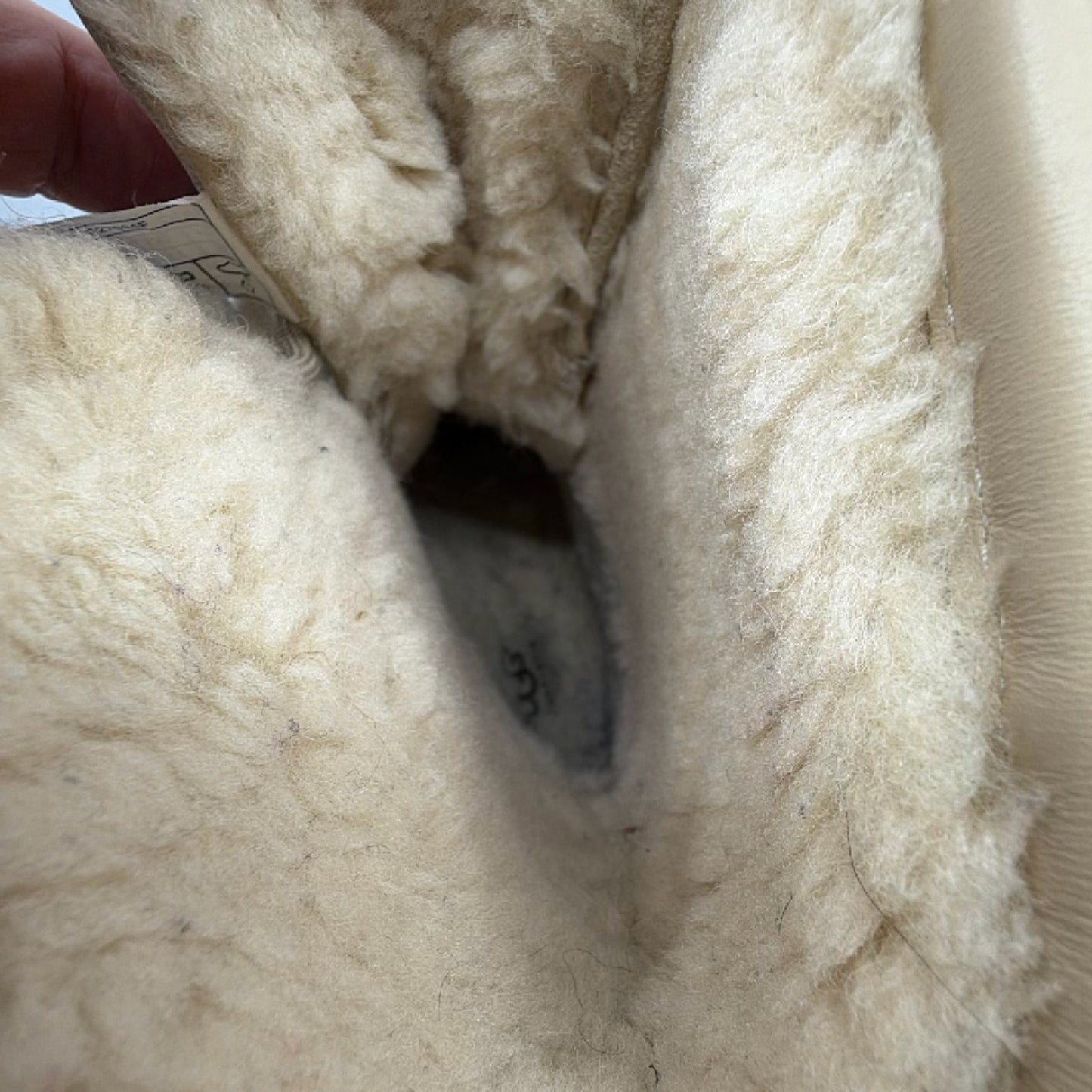UGG Adirondack II Beige Leather Shearling Boot Size 8