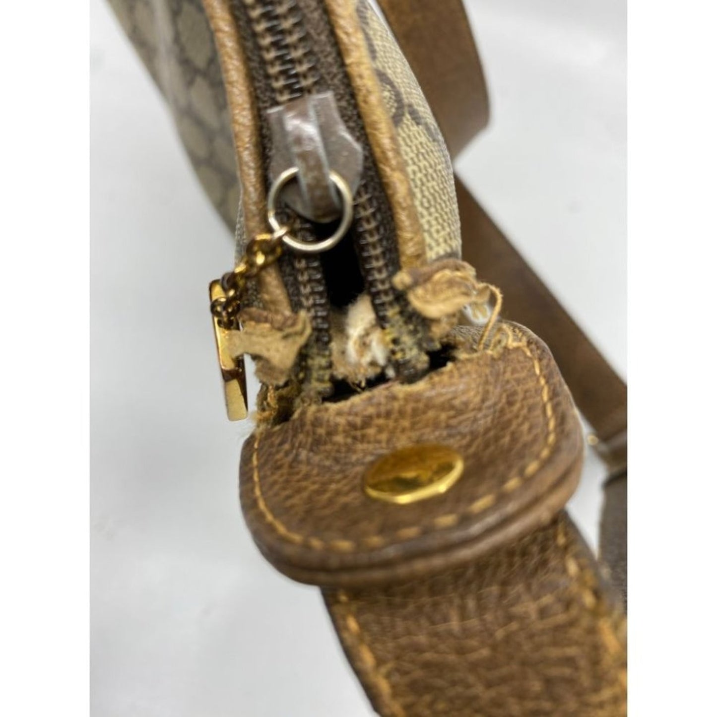 GUCCI Vintage Monogram Crossbody/ Shoulder Bag