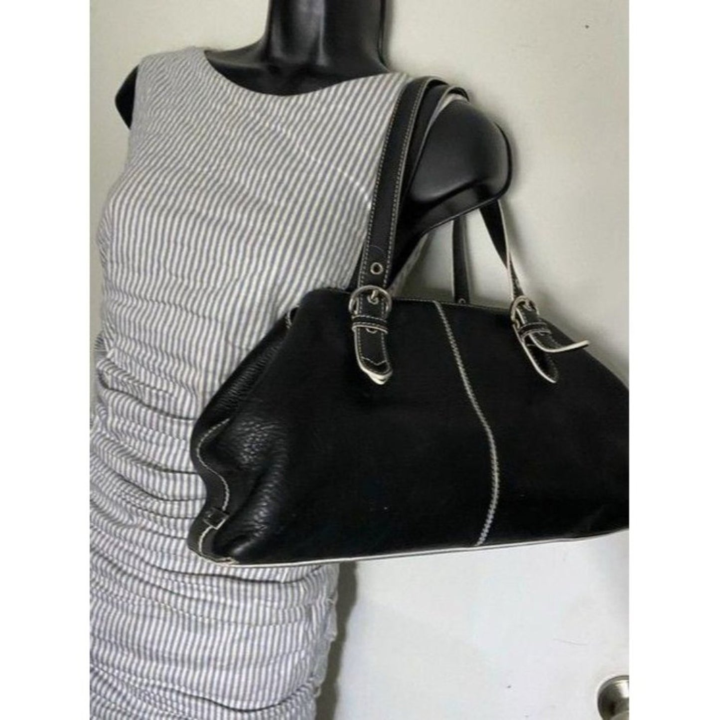 Cole Haan black leather shoulder bag
