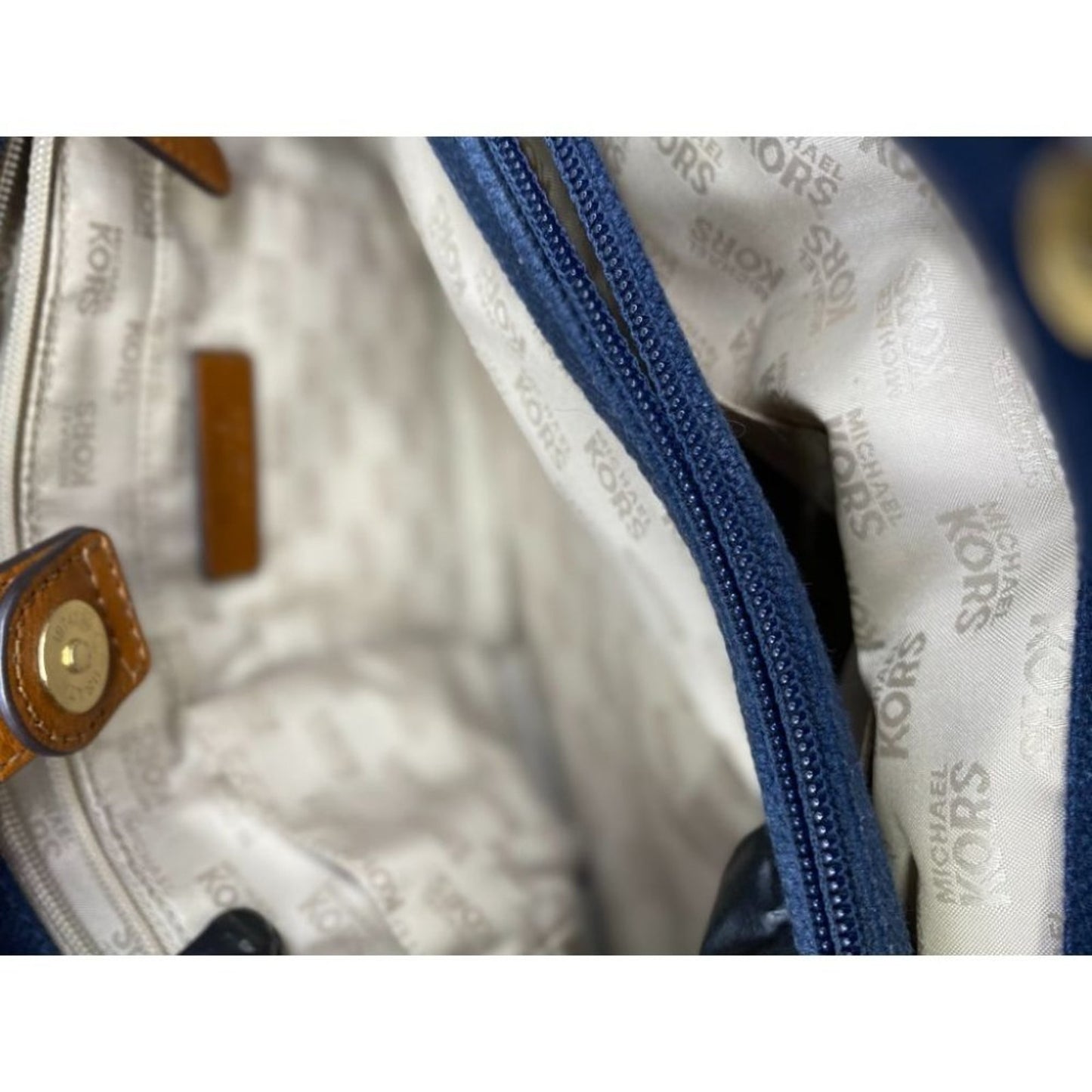 MICHAEL KORS Blue Inter Woven Canvas Shoulder Bag