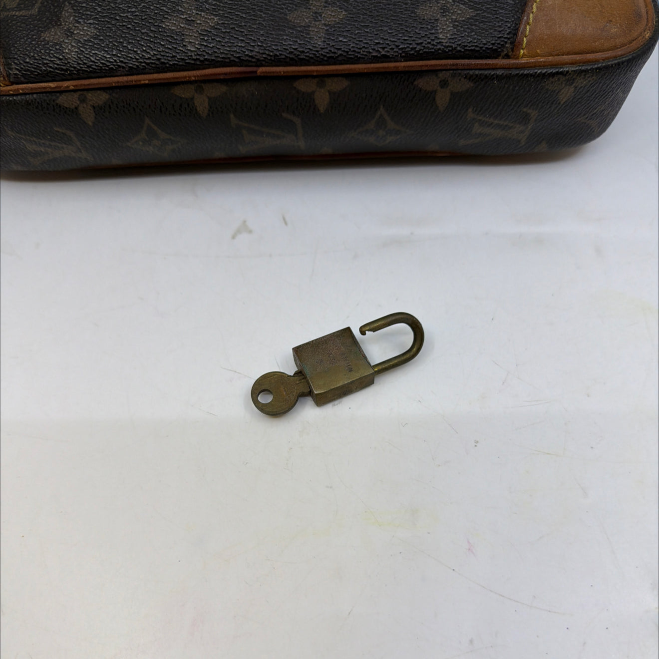 Louis Vuitton Trousse Toilette 28 Monogram Clutch