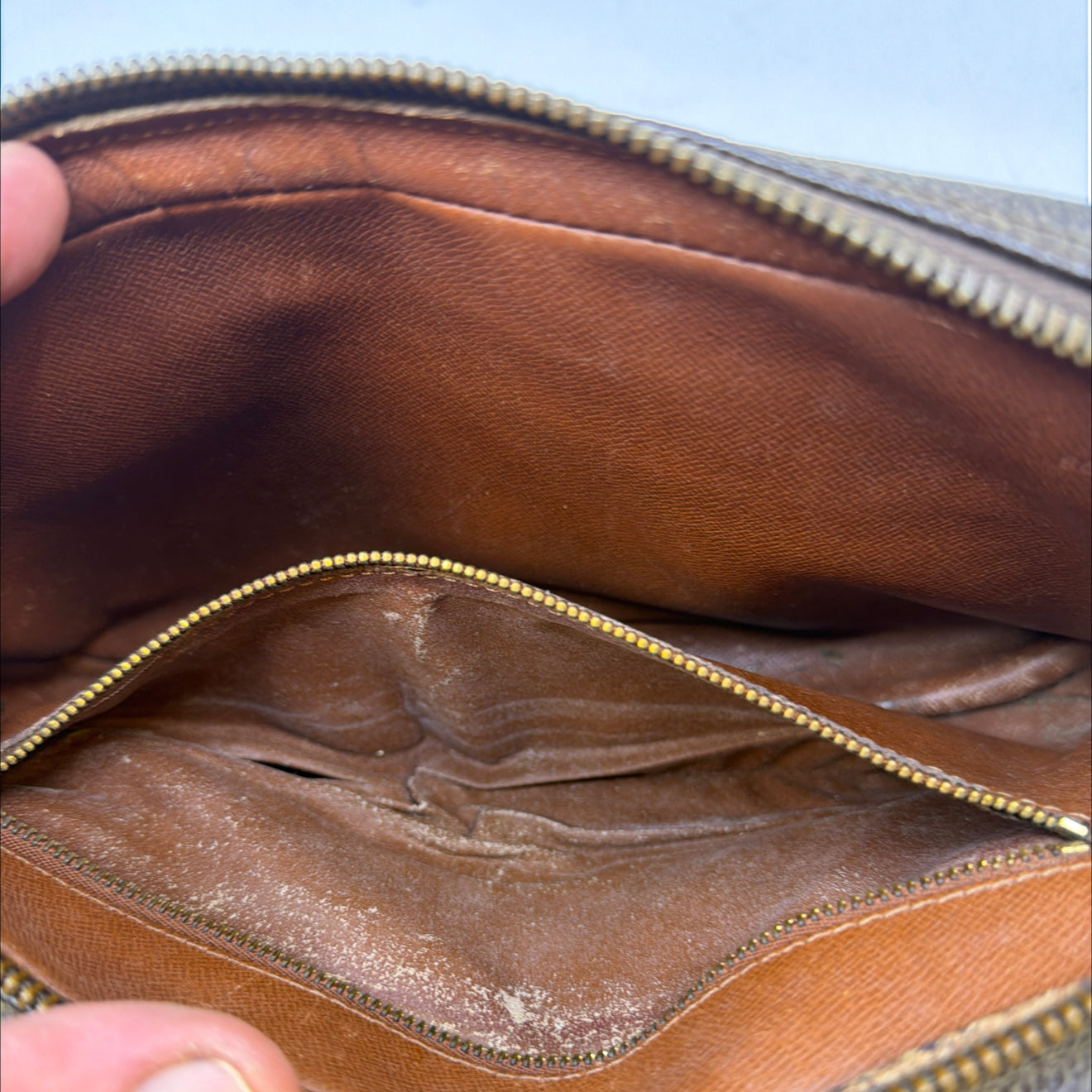 Louis Vuitton Trousse Toilette 28 Monogram Clutch