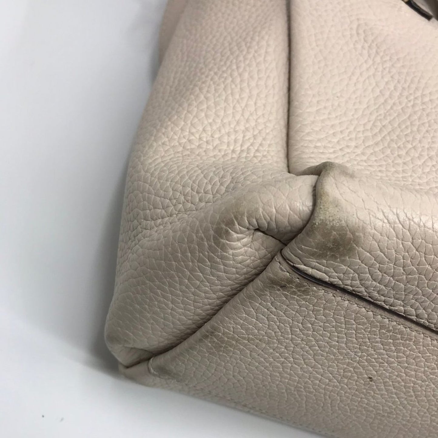 Kate Spade Tan Grain Leather Shoulder Bag