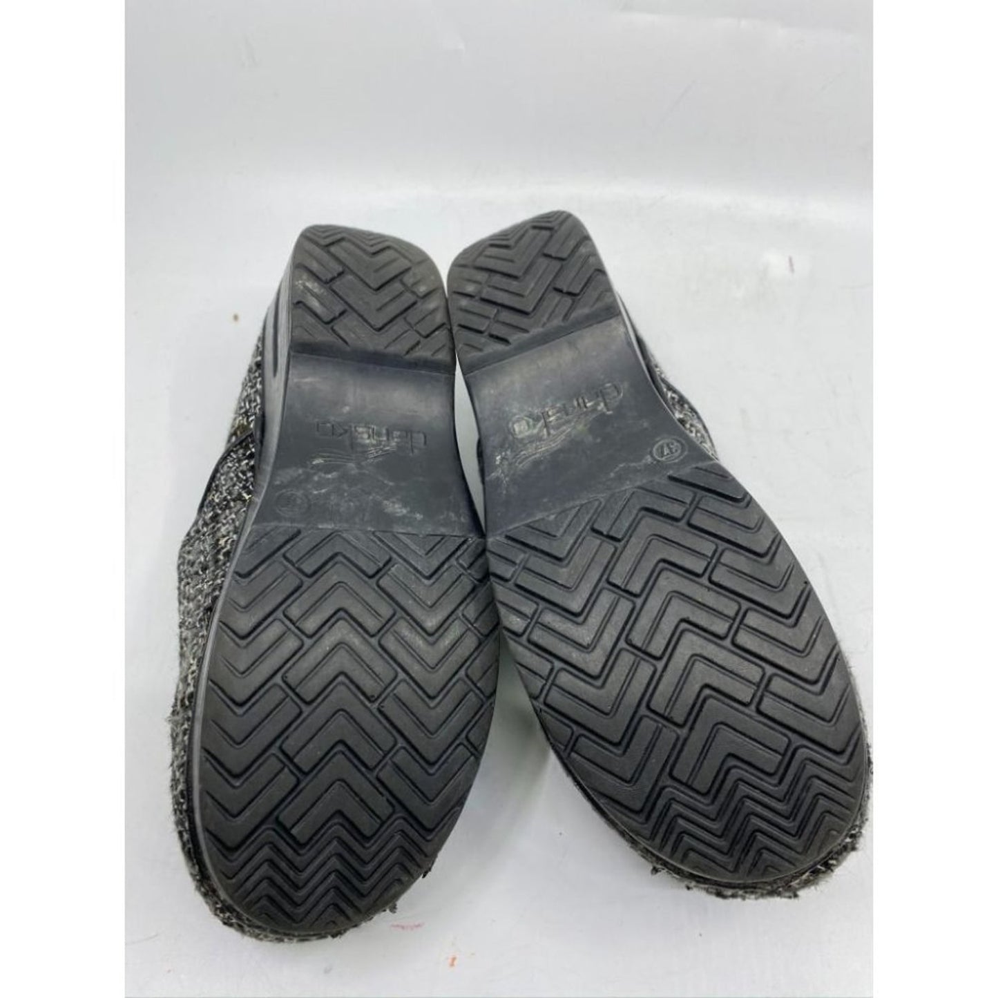Dansko Black Gray Unisex Mules/Clogs Size 37