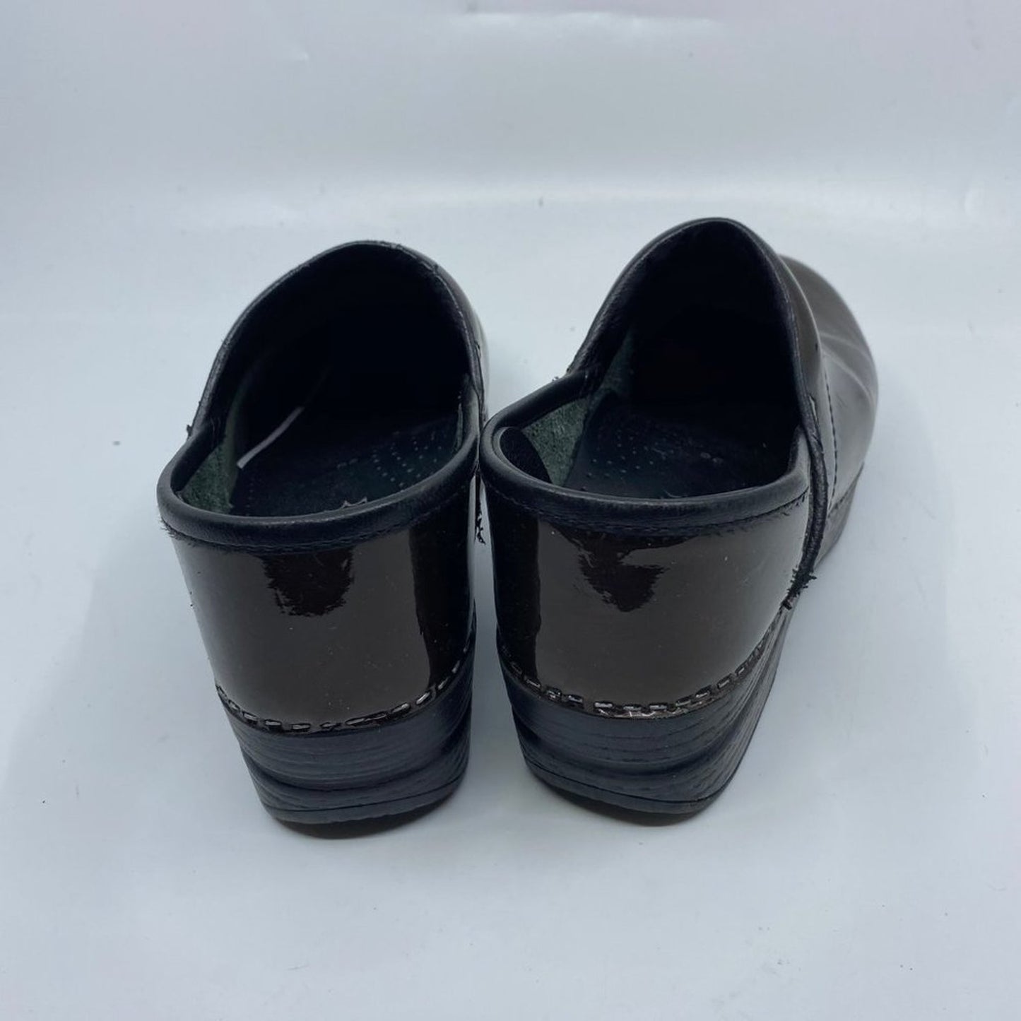 Dansko Dark Brown Unisex Clogs Size: EU 36