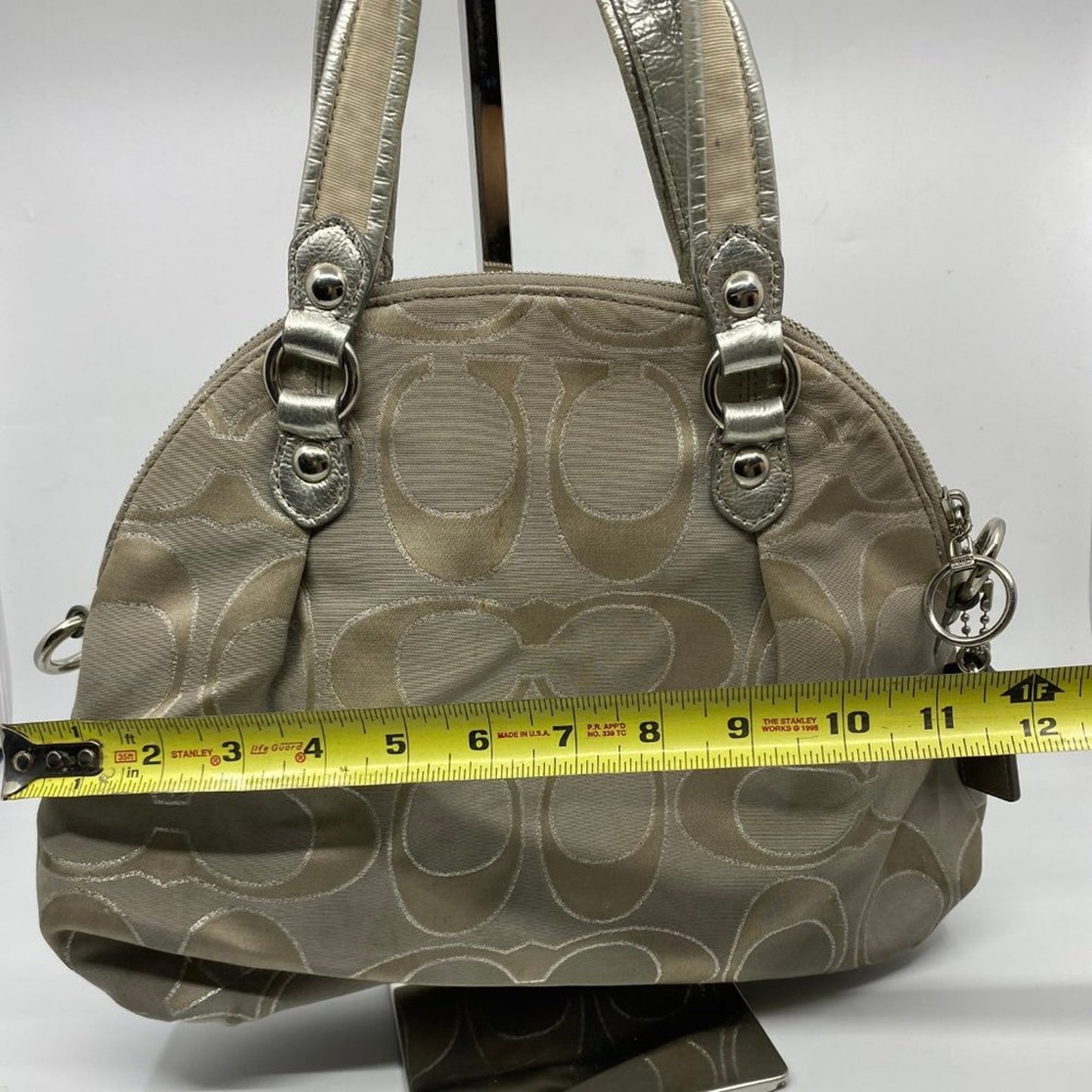 COACH M Size Tan Signatur Jacquard Fabric Handbag