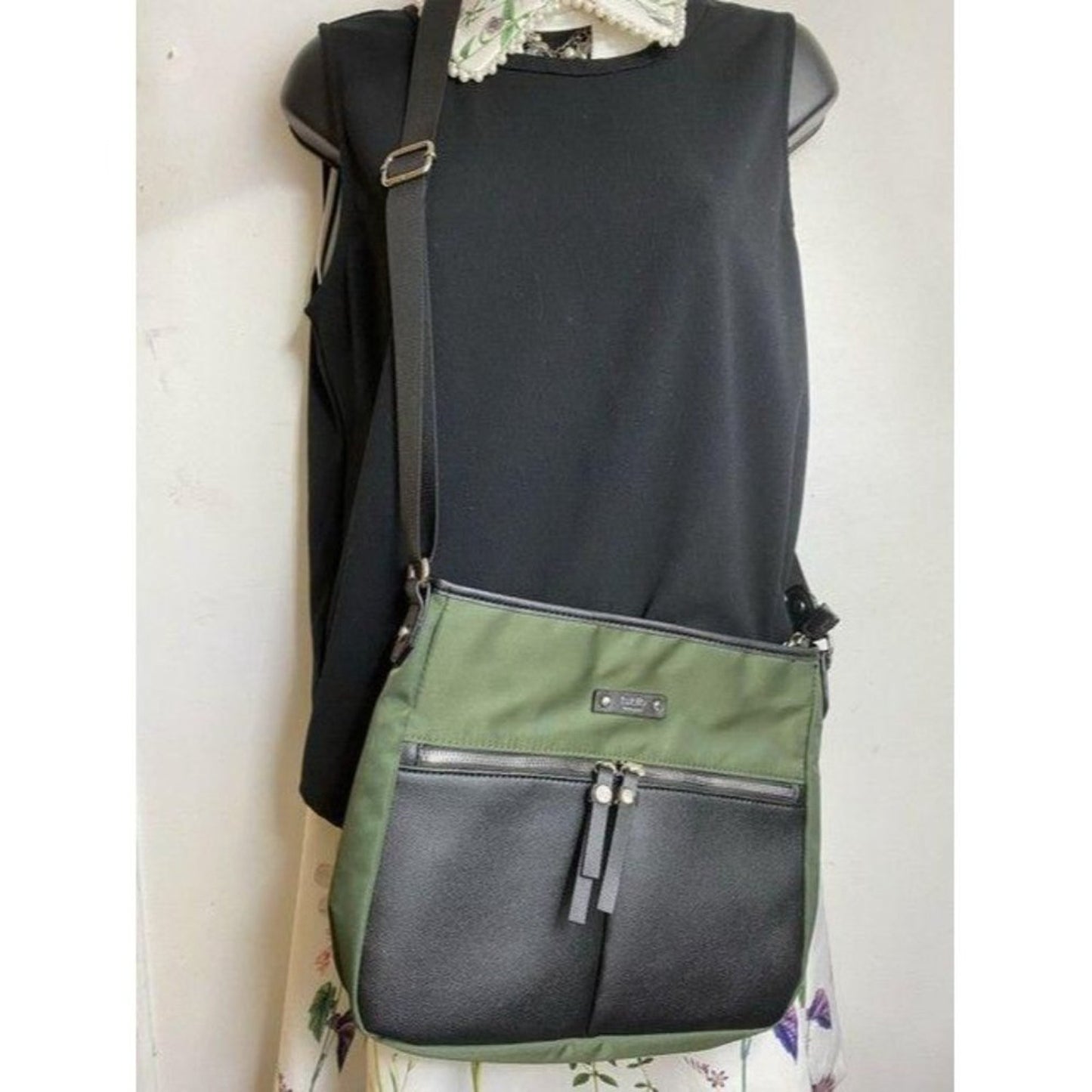 tutilo black green nylon cross body bag
