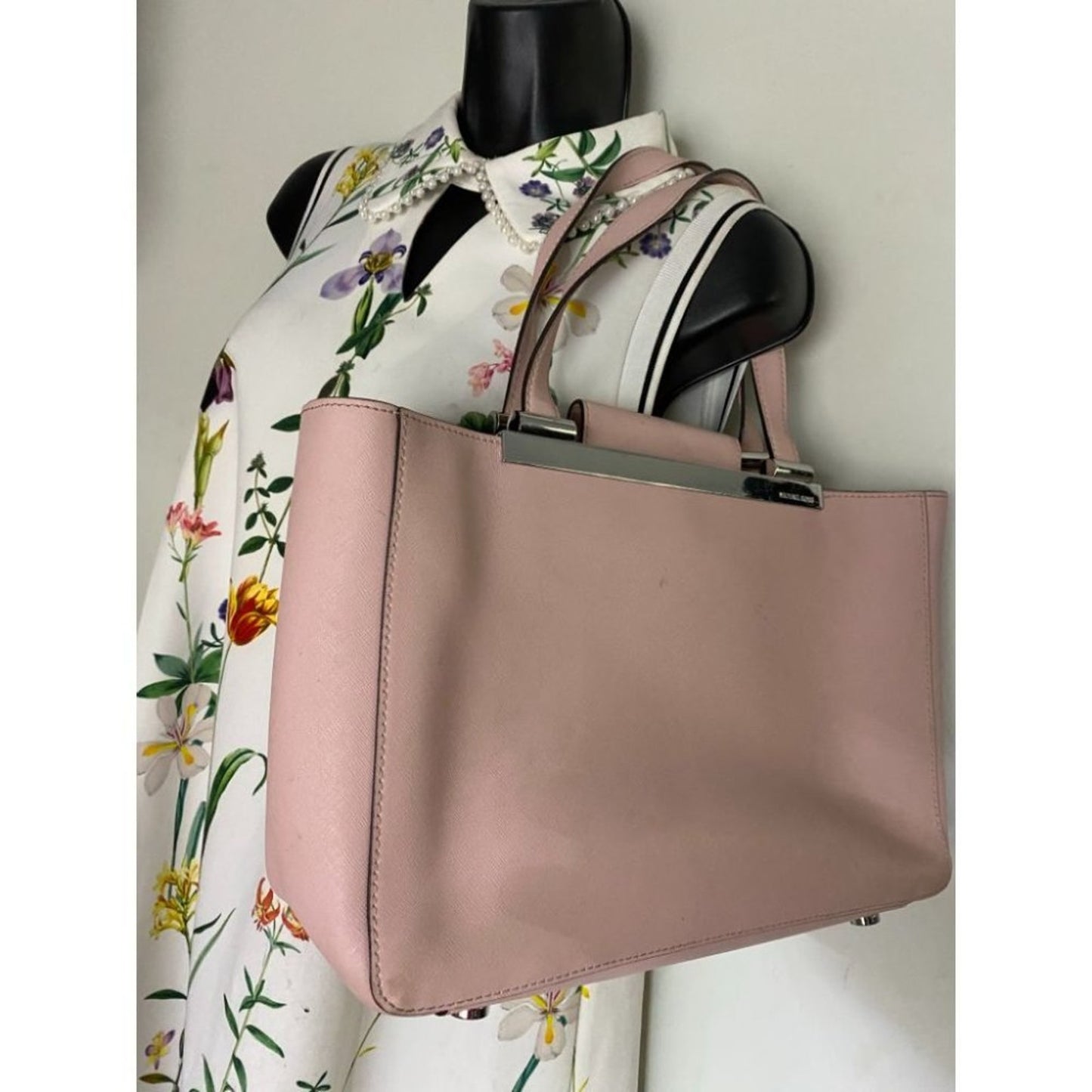 Michael Kors Pink Saffiano Leather Het Set Bag MD