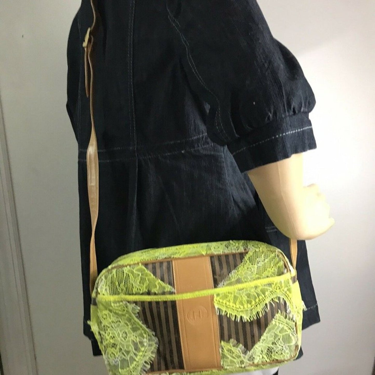 FENDI Vintage Crossbody Customized W Lace In Neon