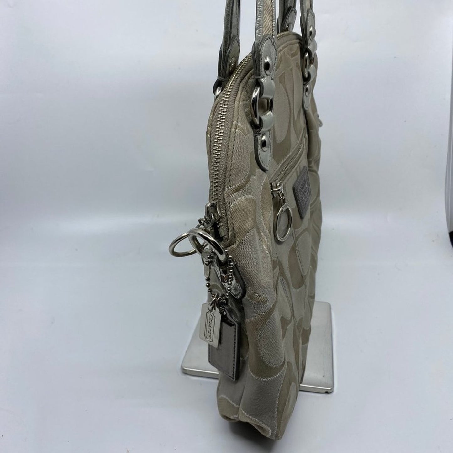 COACH M Size Tan Signatur Jacquard Fabric Handbag