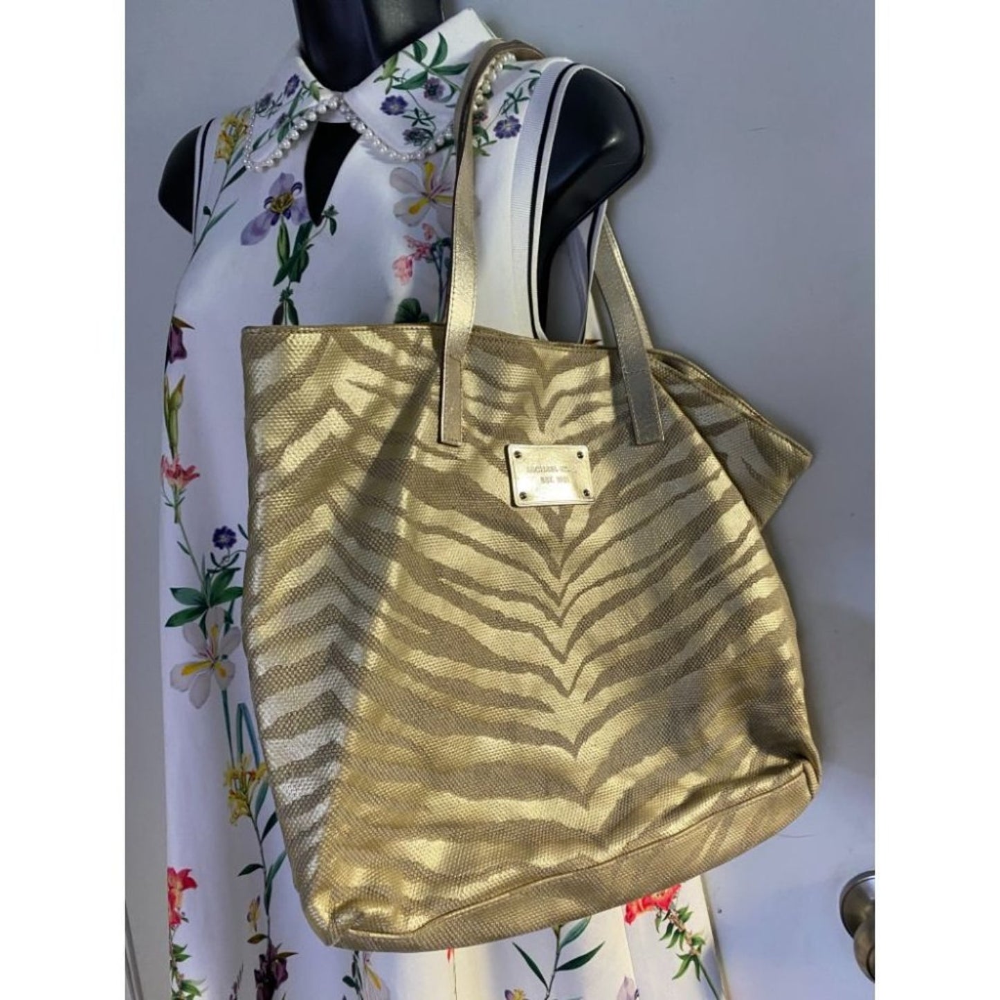 MICHAEL KORS Gold Tan Large Inter Woven Tote Bag