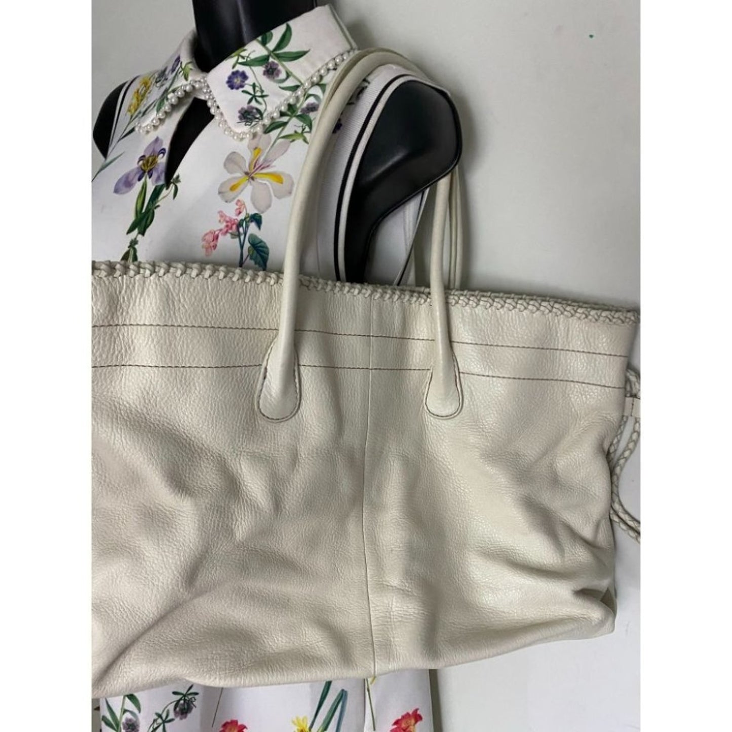 Banana Republic Cream Leather Shoulder Bag