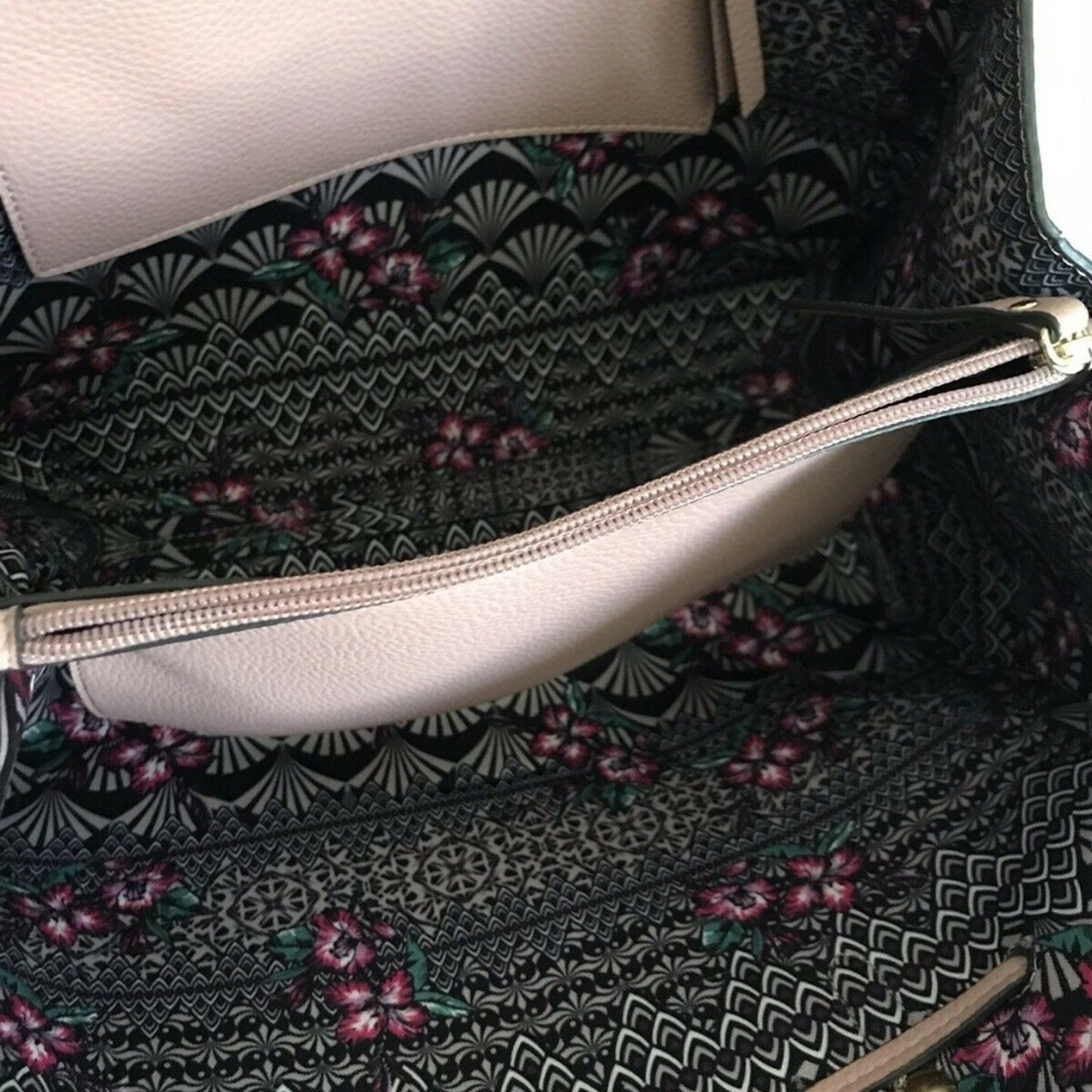 NANETTE LEPORE Large Leather Dusty Pink Handle Bag